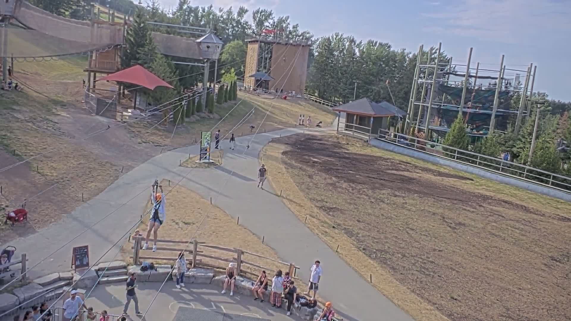 Blue Mountain Village Hotel Area & Collingwood City Skyline Live Cam - Collingwood, Blue Mountains, Simcoe, Ontario, Canada