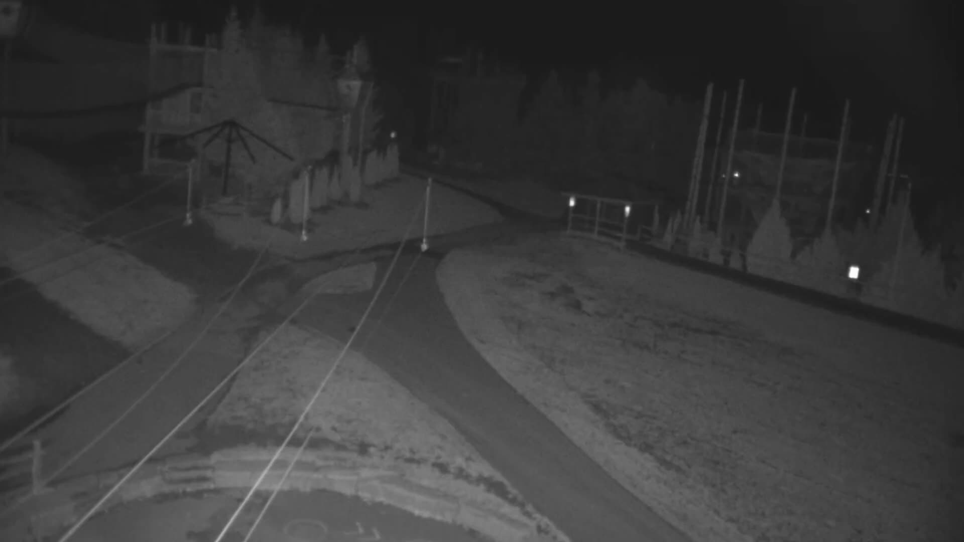 Blue Mountain Village Hotel Area & Collingwood City Skyline Live Cam - Collingwood, Blue Mountains, Simcoe, Ontario, Canada