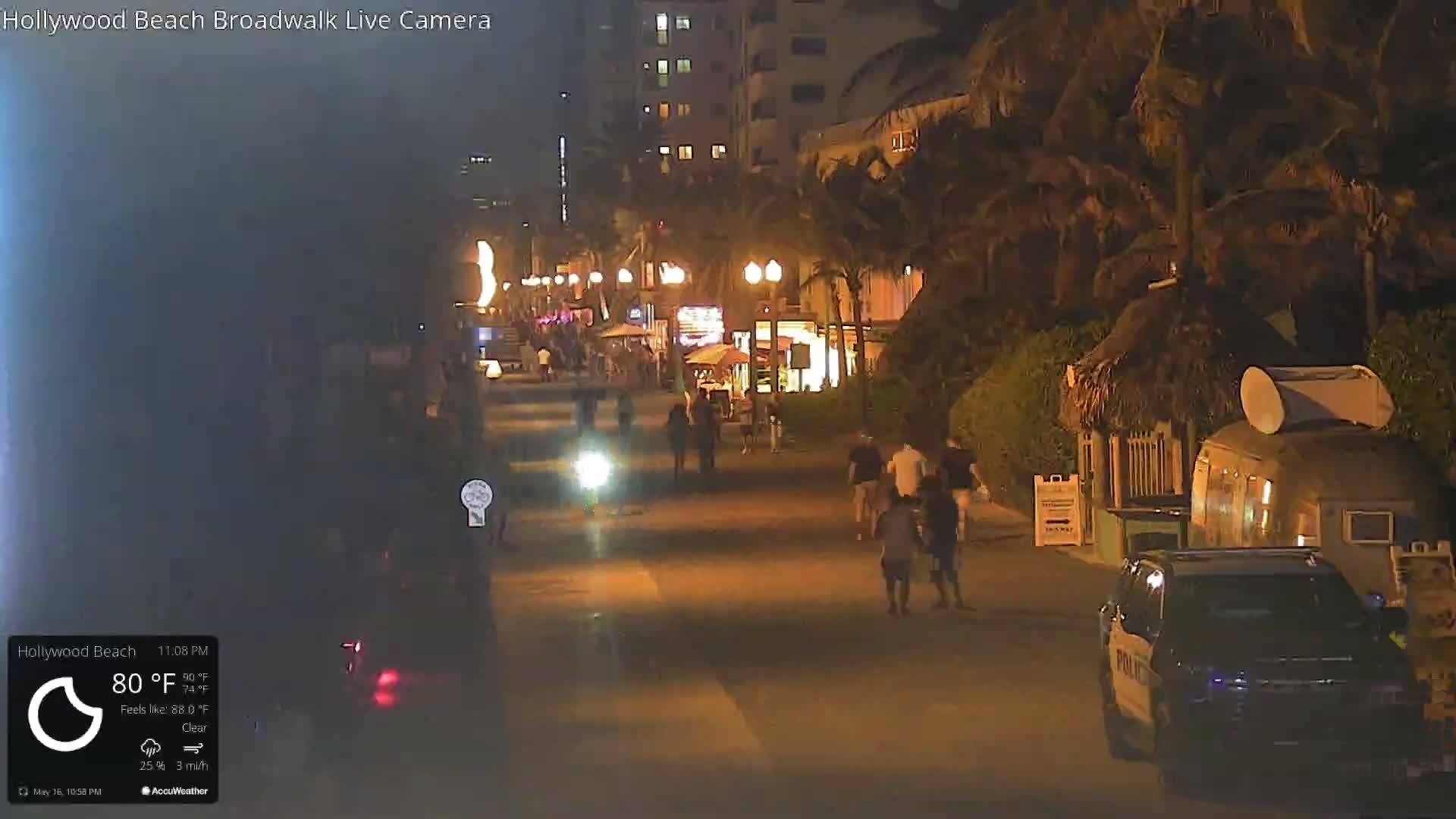 Hollywood Beach / Broadwalk & Atlantic Live Cam - Holywood, Broward, Florida, USA