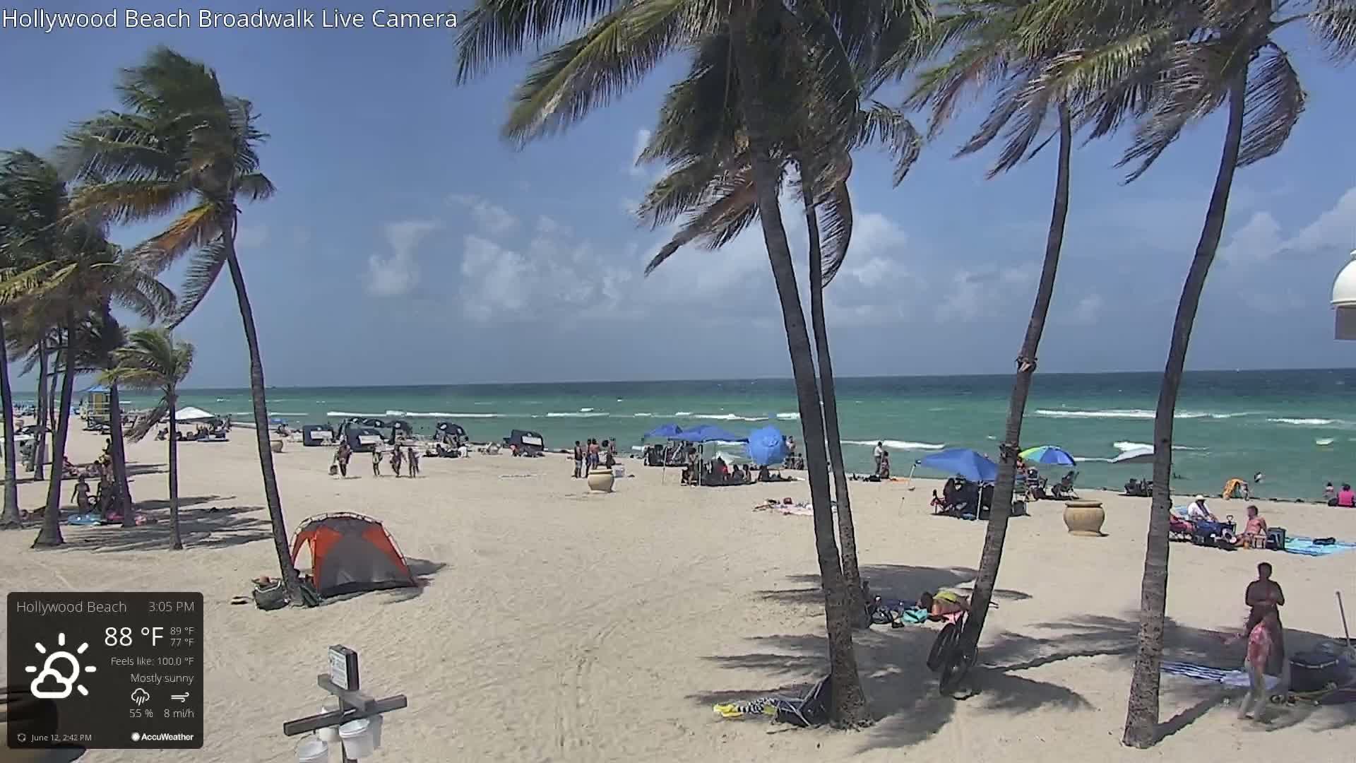 Hollywood Beach / Broadwalk & Atlantic Live Cam - Holywood, Broward, Florida, USA