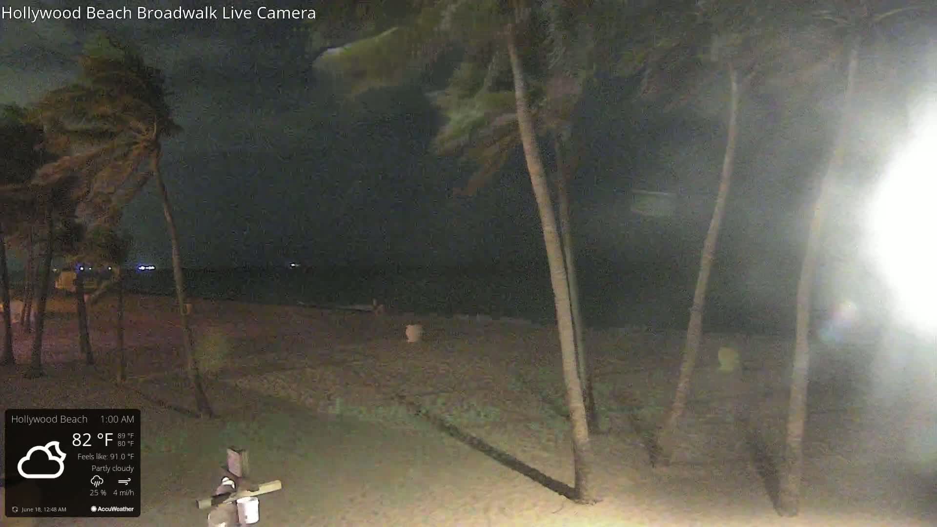 Hollywood Beach / Broadwalk & Atlantic Live Cam - Holywood, Broward, Florida, USA