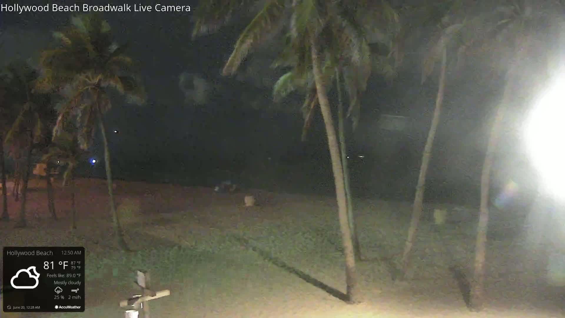 Hollywood Beach / Broadwalk & Atlantic Live Cam - Holywood, Broward, Florida, USA