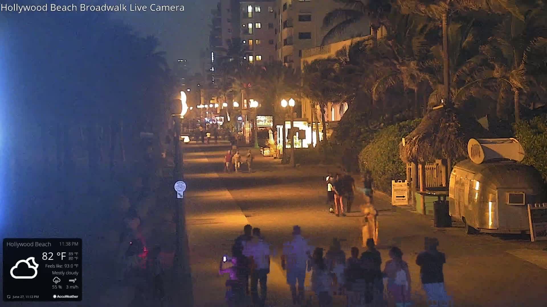 Hollywood Beach / Broadwalk & Atlantic Live Cam - Holywood, Broward, Florida, USA