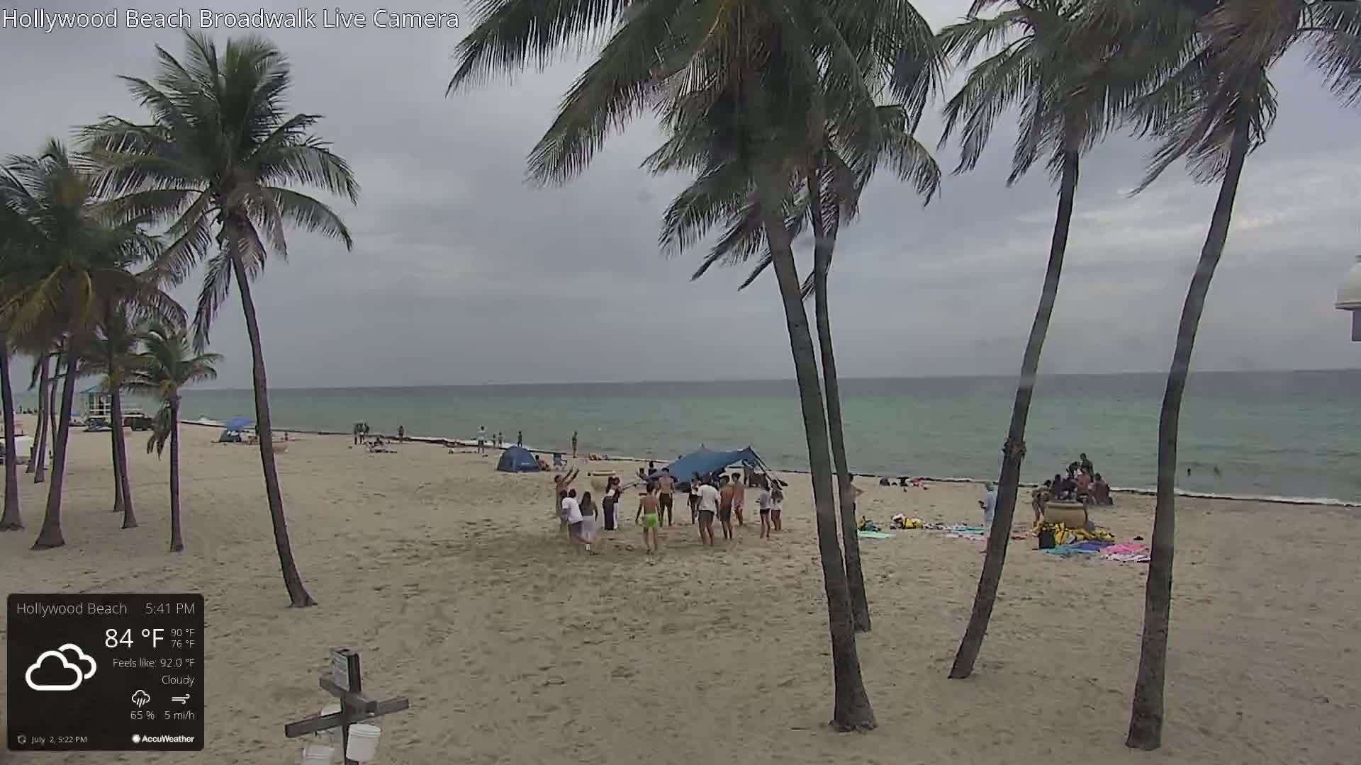 Hollywood Beach / Broadwalk & Atlantic Live Cam - Holywood, Broward, Florida, USA