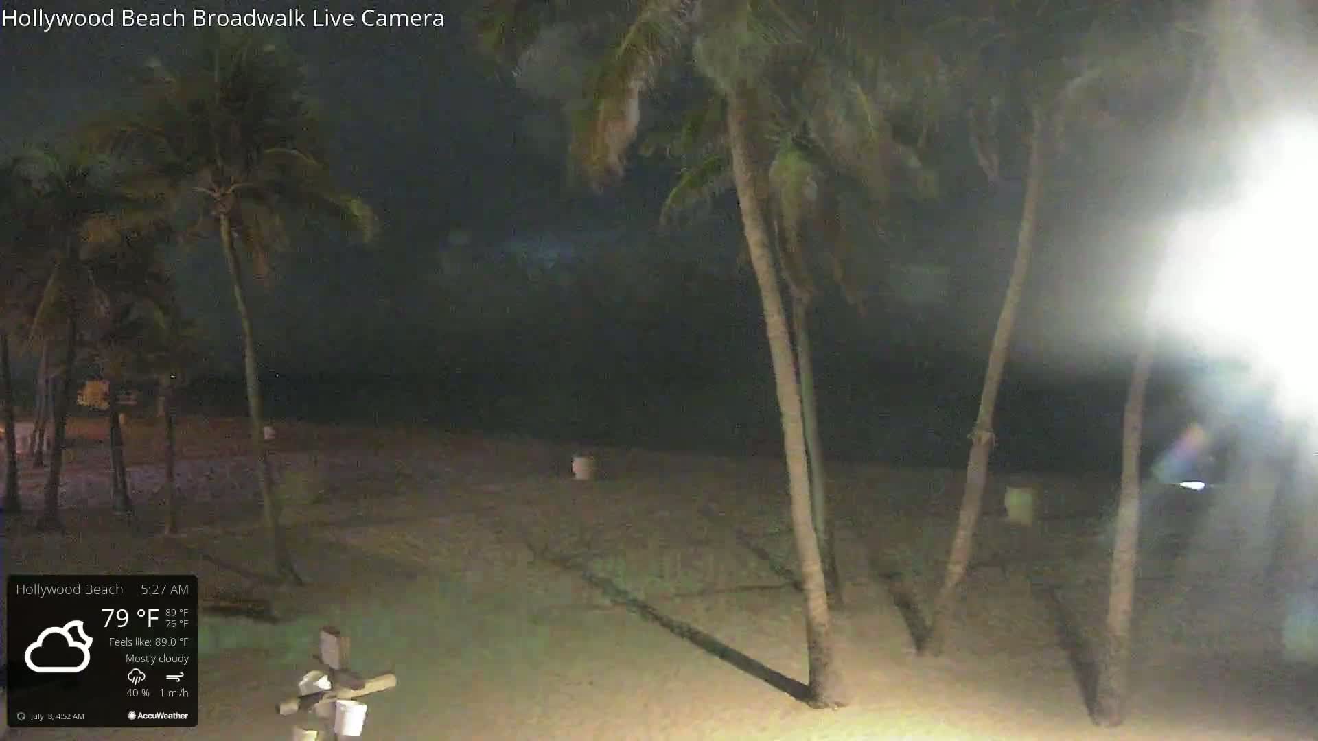 Hollywood Beach / Broadwalk & Atlantic Live Cam - Holywood, Broward, Florida, USA