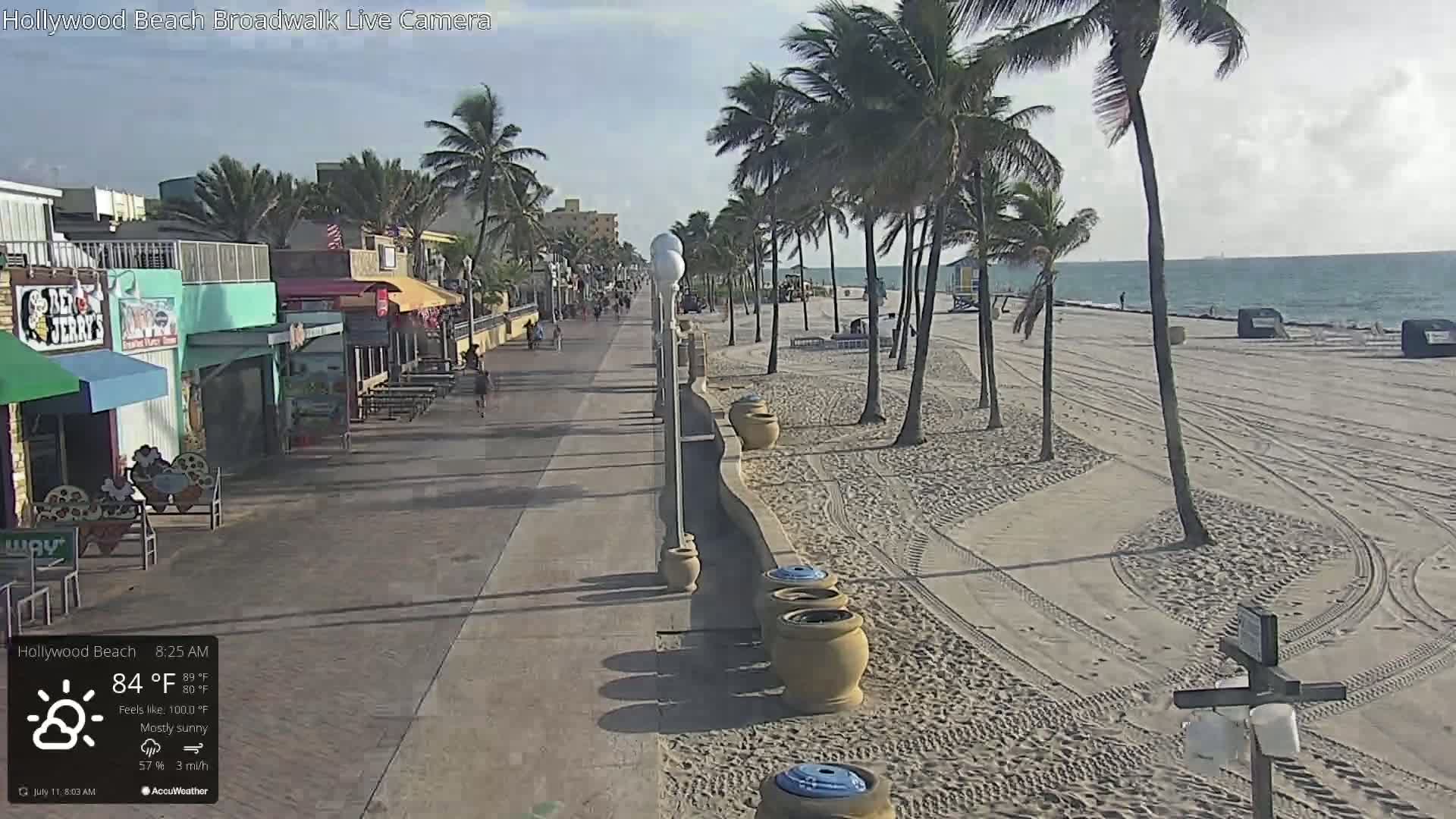 Hollywood Beach / Broadwalk & Atlantic Live Cam - Holywood, Broward, Florida, USA