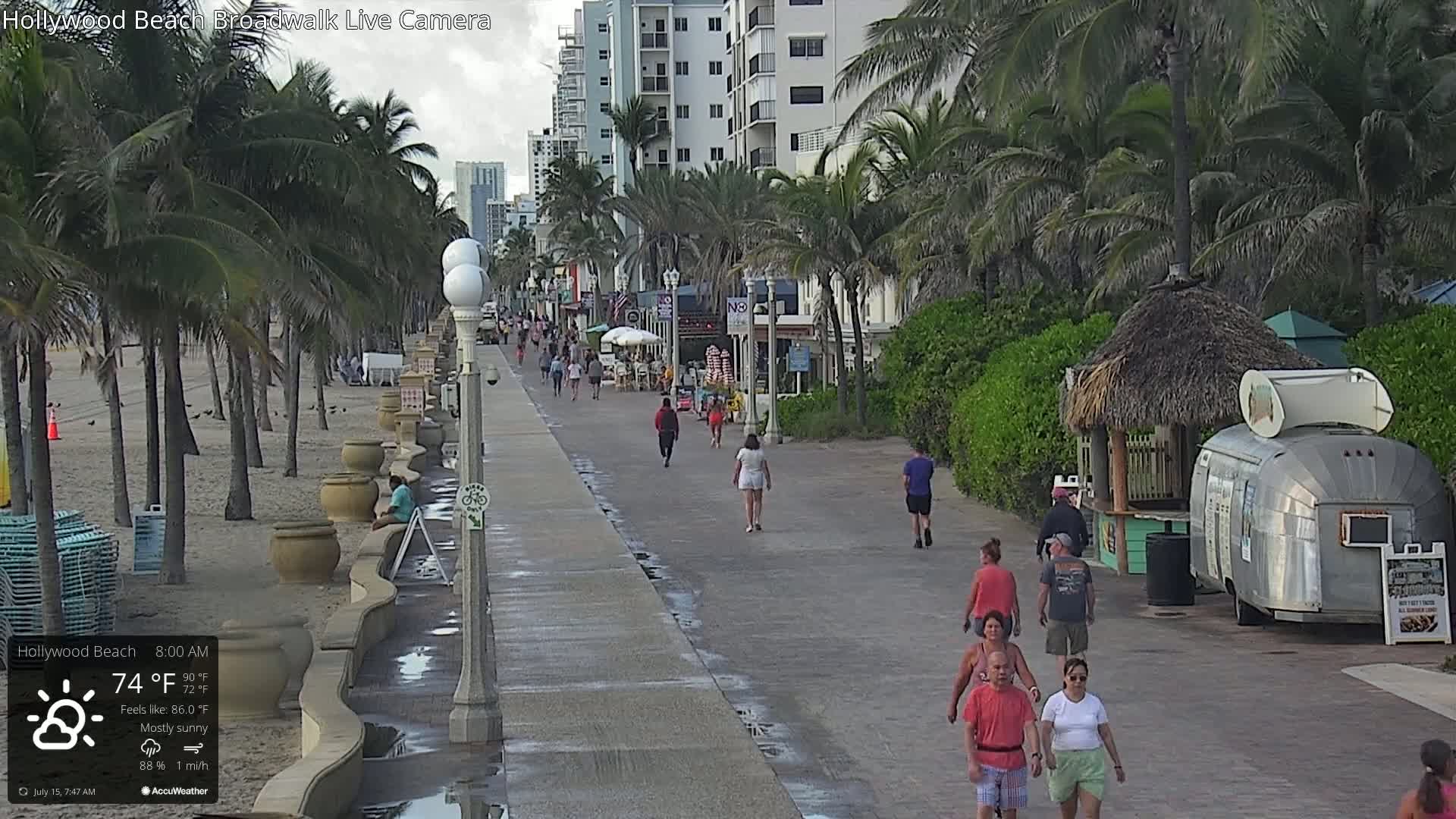 Hollywood Beach / Broadwalk & Atlantic Live Cam - Holywood, Broward, Florida, USA