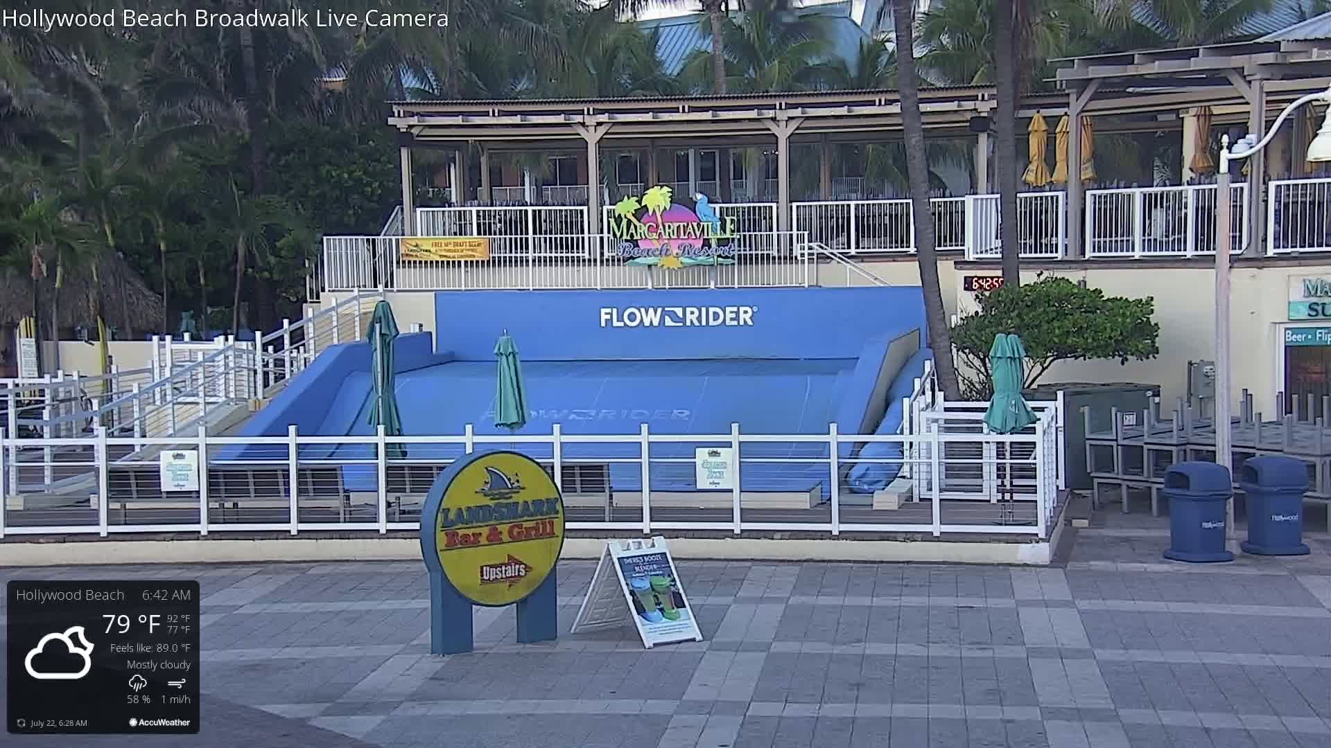 Hollywood Beach / Broadwalk & Atlantic Live Cam - Holywood, Broward, Florida, USA