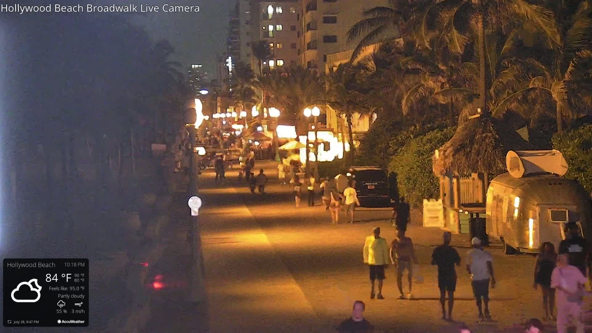 Hollywood Beach / Broadwalk & Atlantic Live Cam - Holywood, Broward, Florida, USA