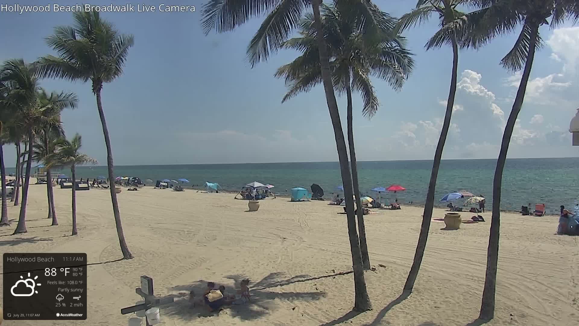 Hollywood Beach / Broadwalk & Atlantic Live Cam - Holywood, Broward, Florida, USA