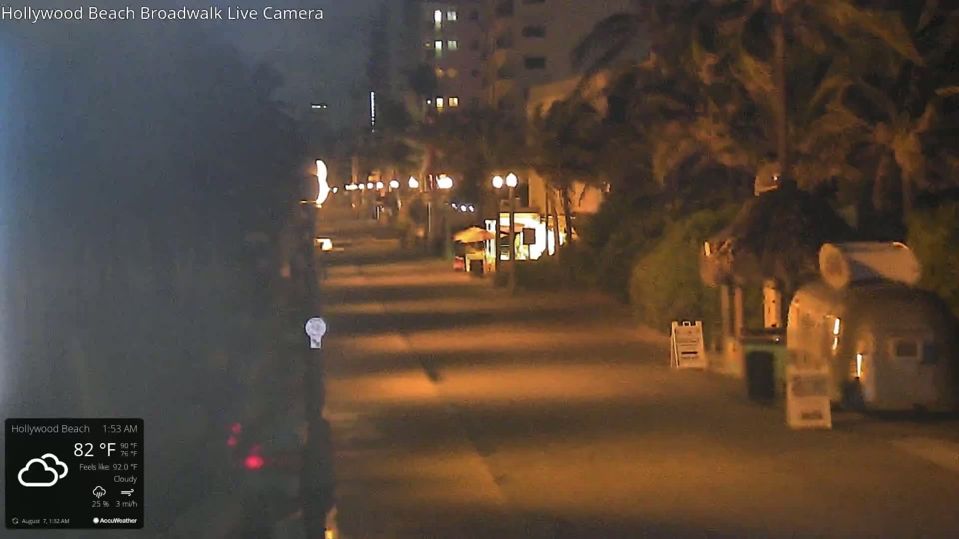 Hollywood Beach / Broadwalk & Atlantic Live Cam - Holywood, Broward, Florida, USA