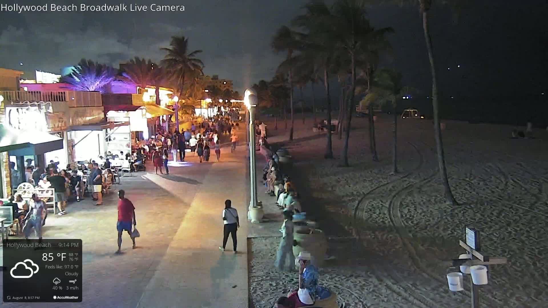 Hollywood Beach / Broadwalk & Atlantic Live Cam - Holywood, Broward, Florida, USA