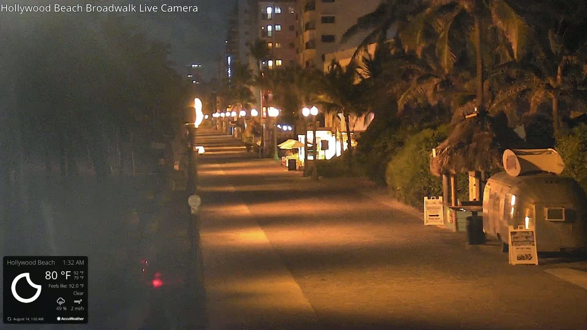 Hollywood Beach / Broadwalk & Atlantic Live Cam - Holywood, Broward, Florida, USA