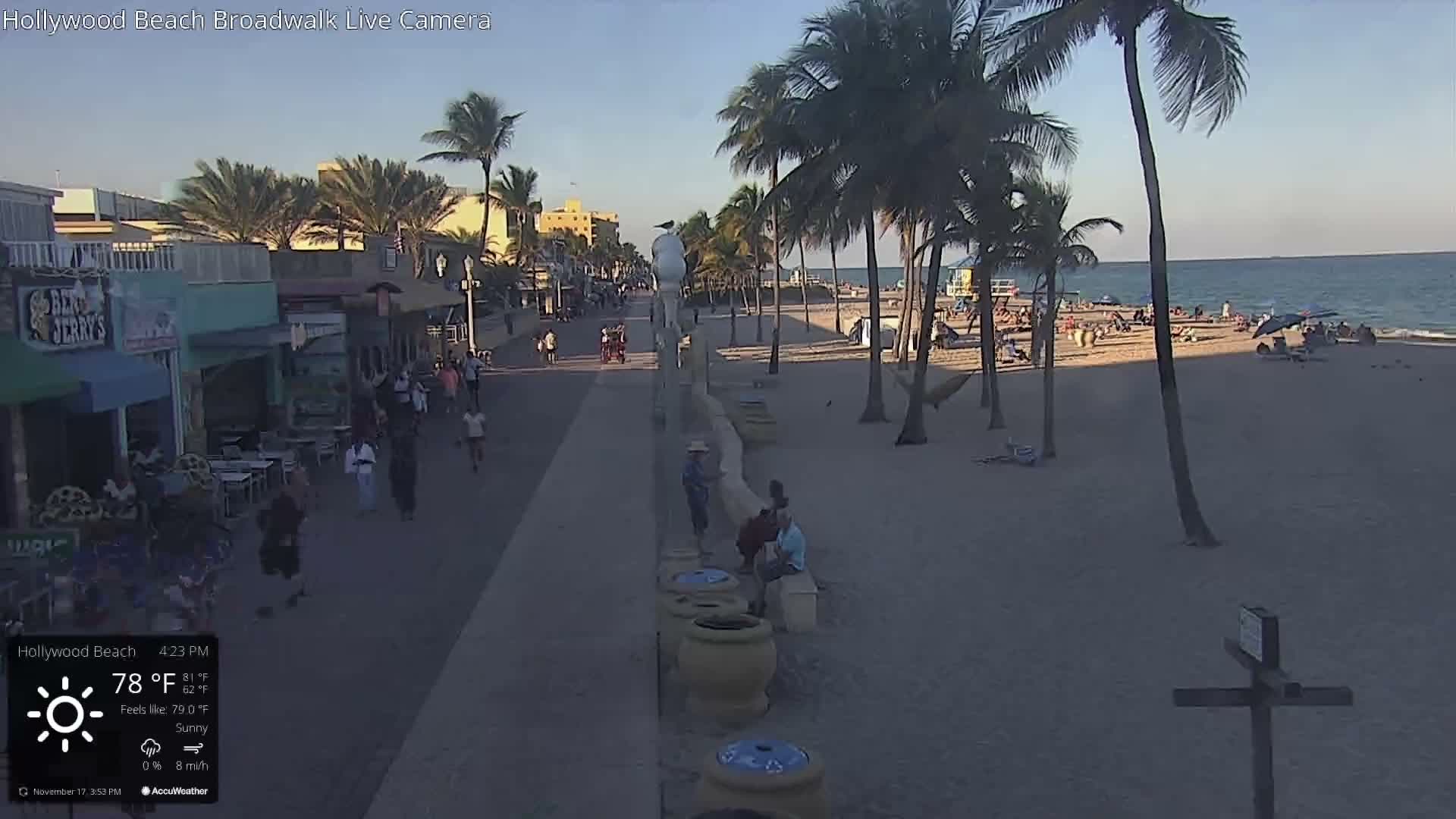 Hollywood Beach / Broadwalk & Atlantic Live Cam - Holywood, Broward, Florida, USA
