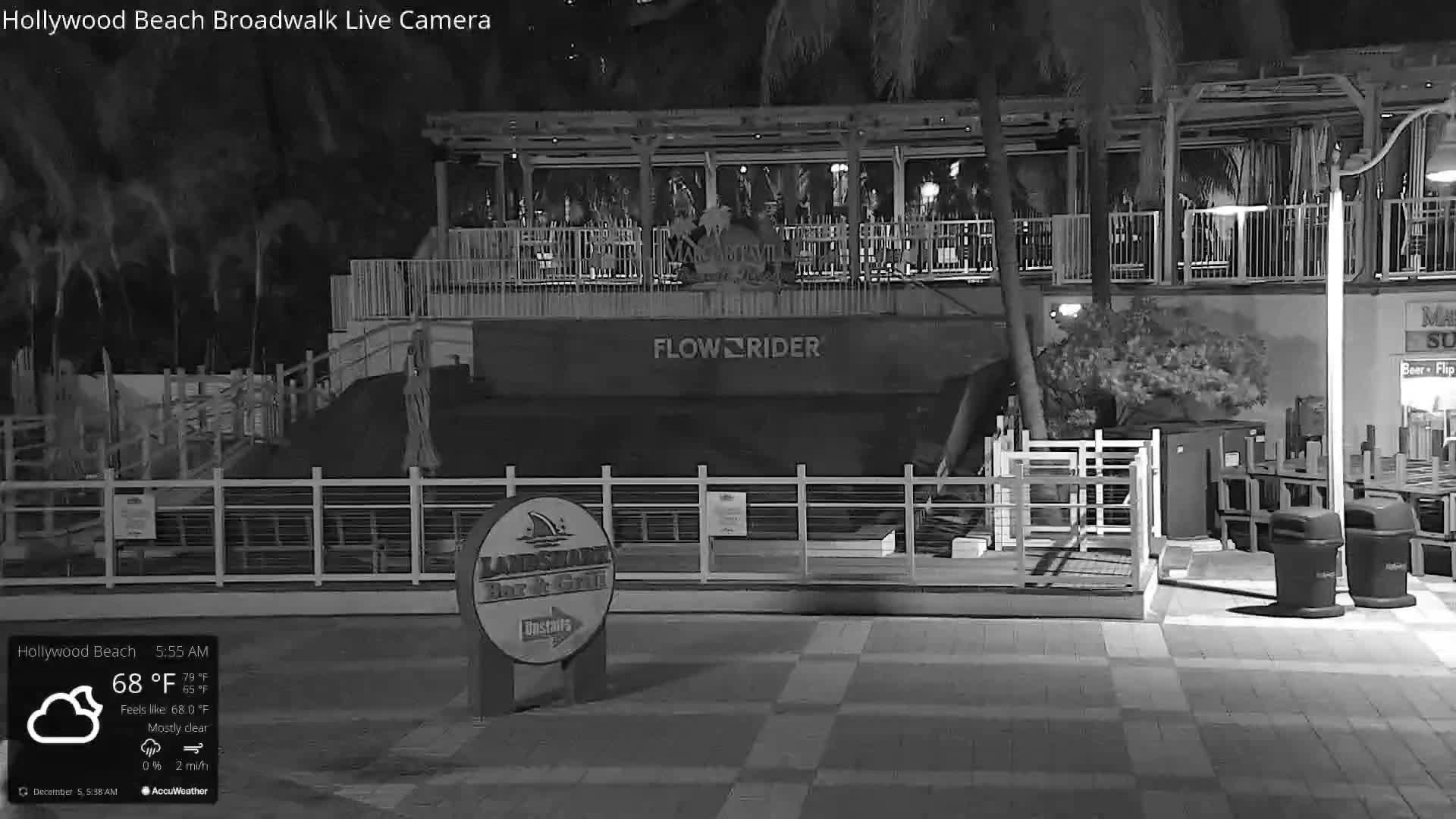 Hollywood Beach / Broadwalk & Atlantic Live Cam - Holywood, Broward, Florida, USA