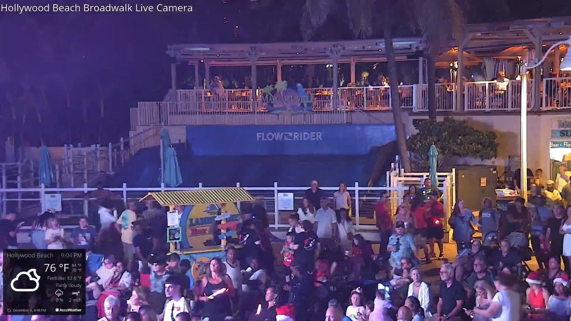 Hollywood Beach / Broadwalk & Atlantic Live Cam - Holywood, Broward, Florida, USA