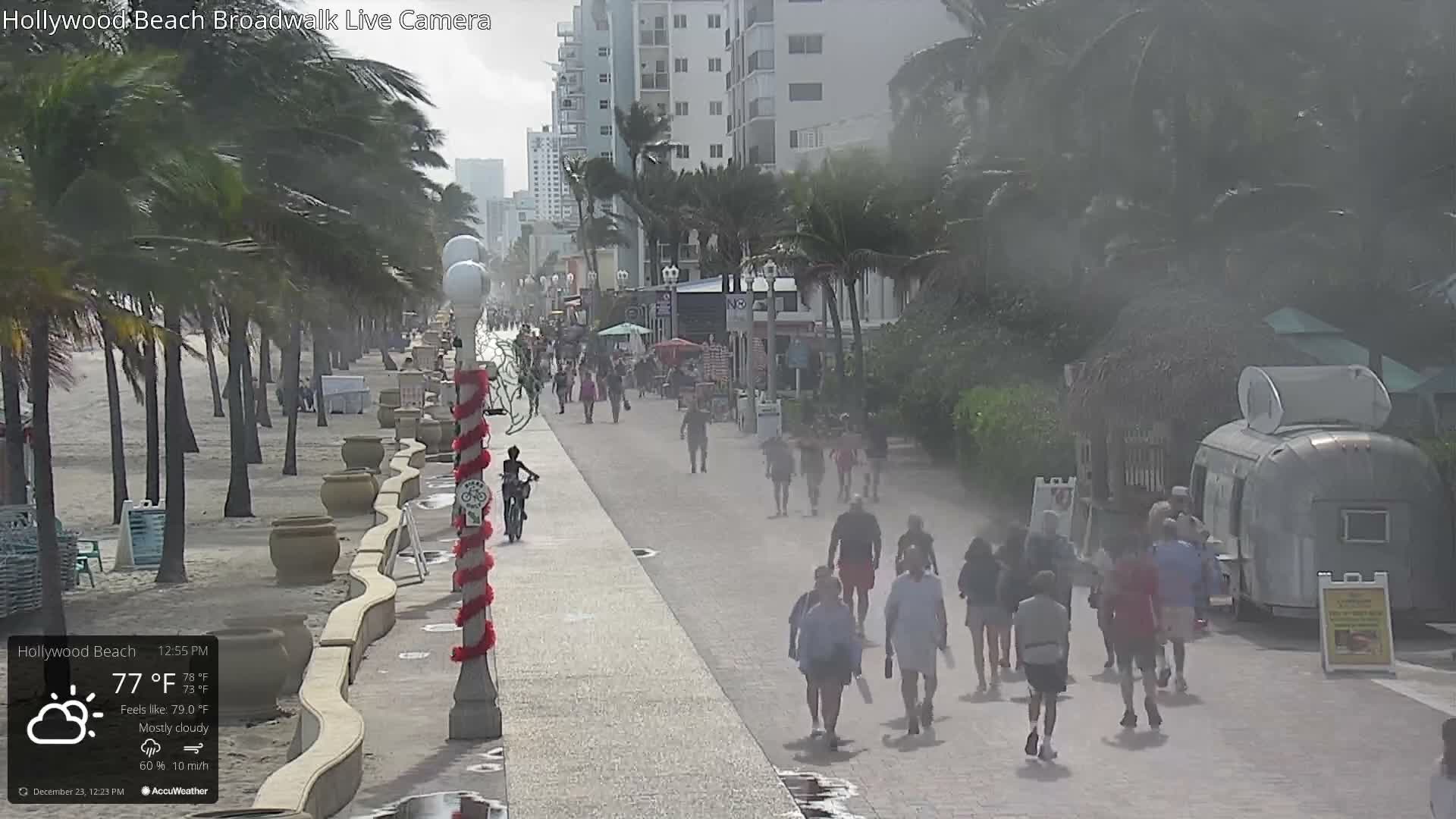 Hollywood Beach / Broadwalk & Atlantic Live Cam - Holywood, Broward, Florida, USA