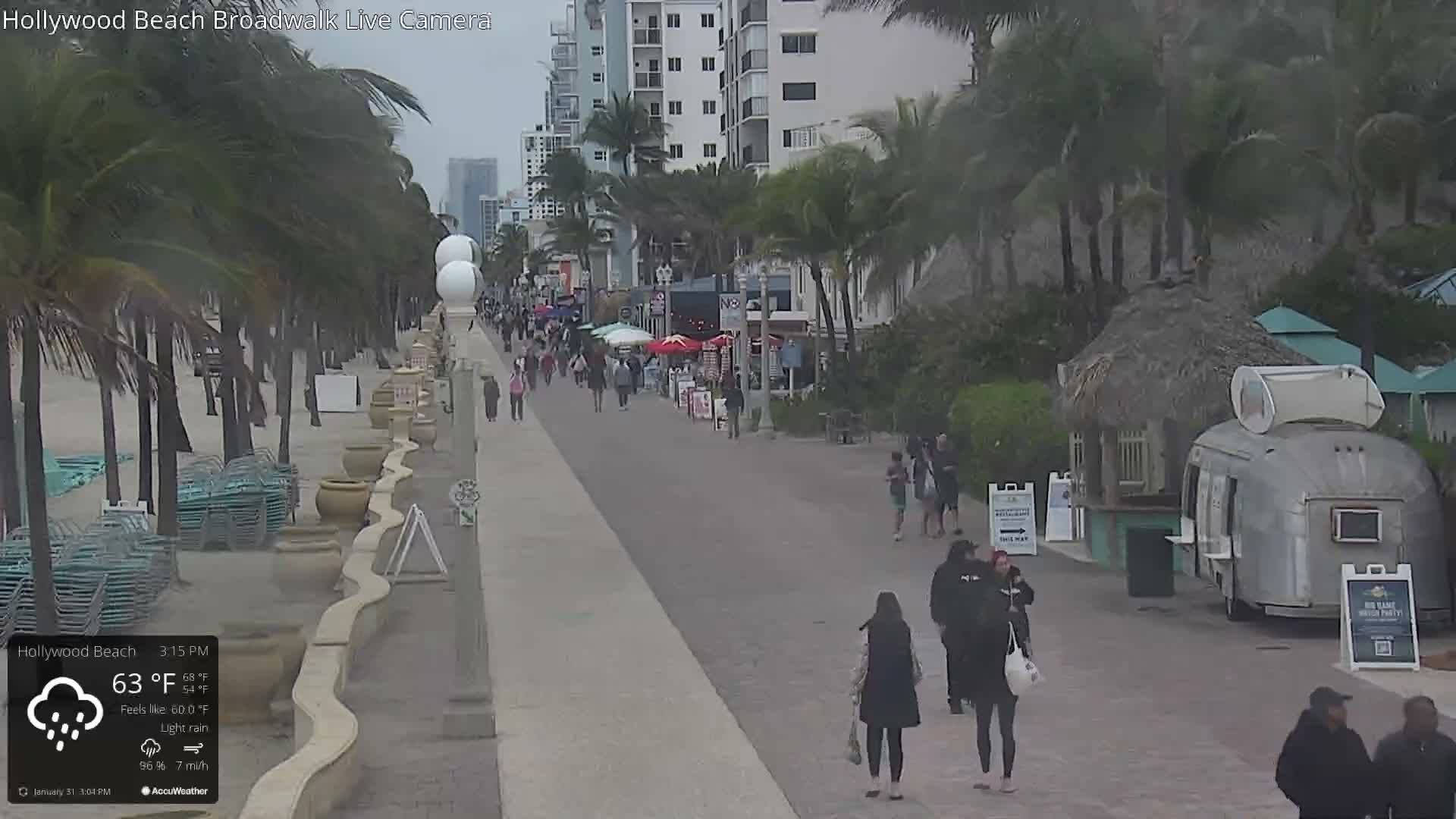 Hollywood Beach / Broadwalk & Atlantic Live Cam - Holywood, Broward, Florida, USA