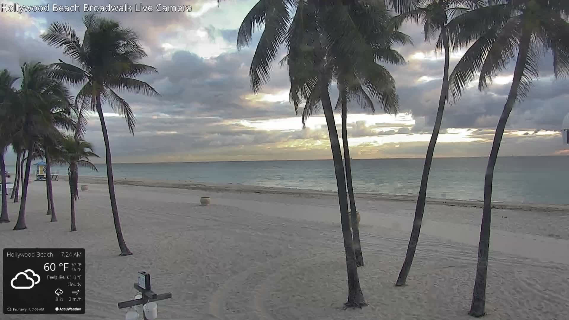 Hollywood Beach / Broadwalk & Atlantic Live Cam - Holywood, Broward, Florida, USA