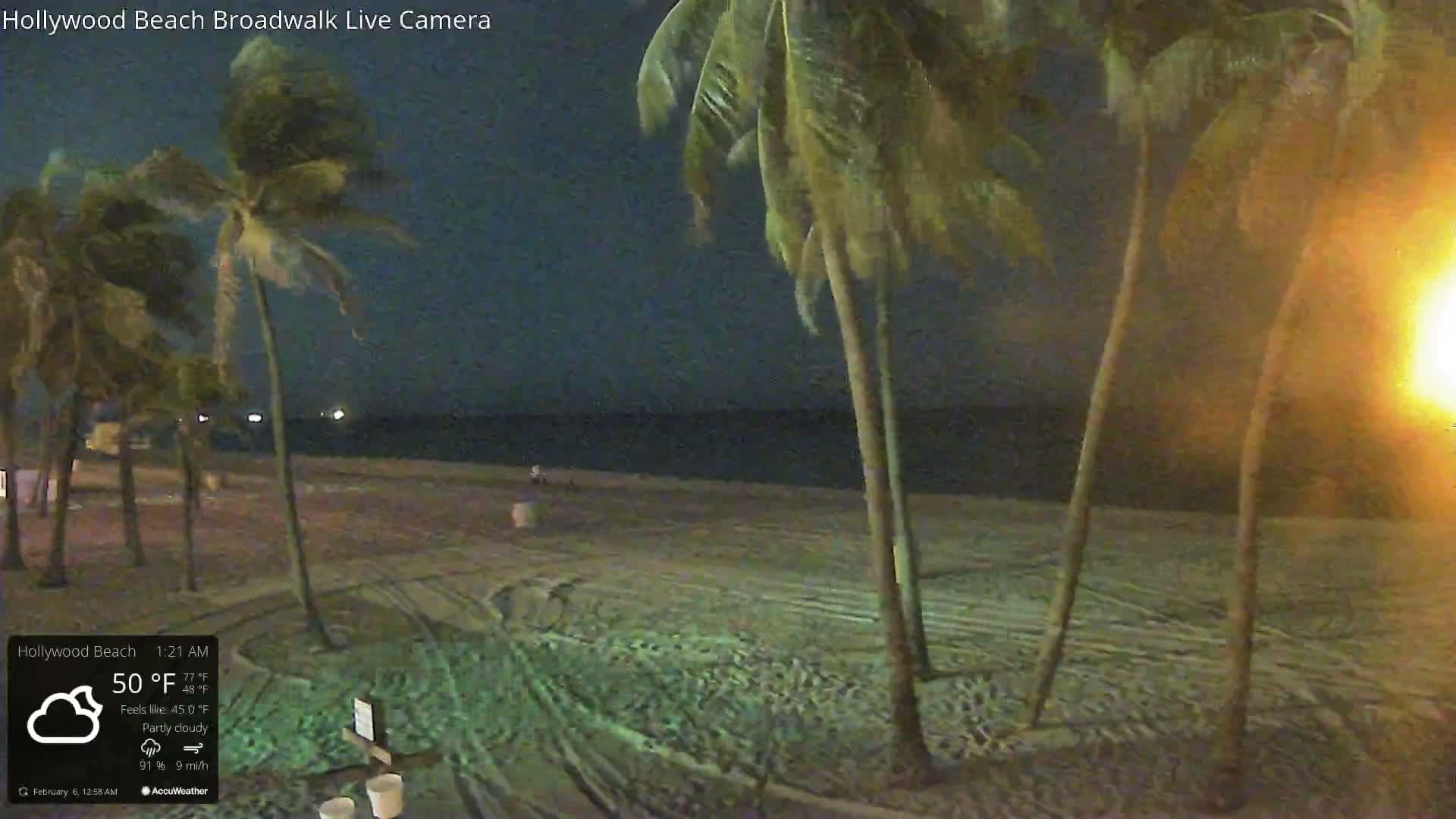 Hollywood Beach / Broadwalk & Atlantic Live Cam - Holywood, Broward, Florida, USA