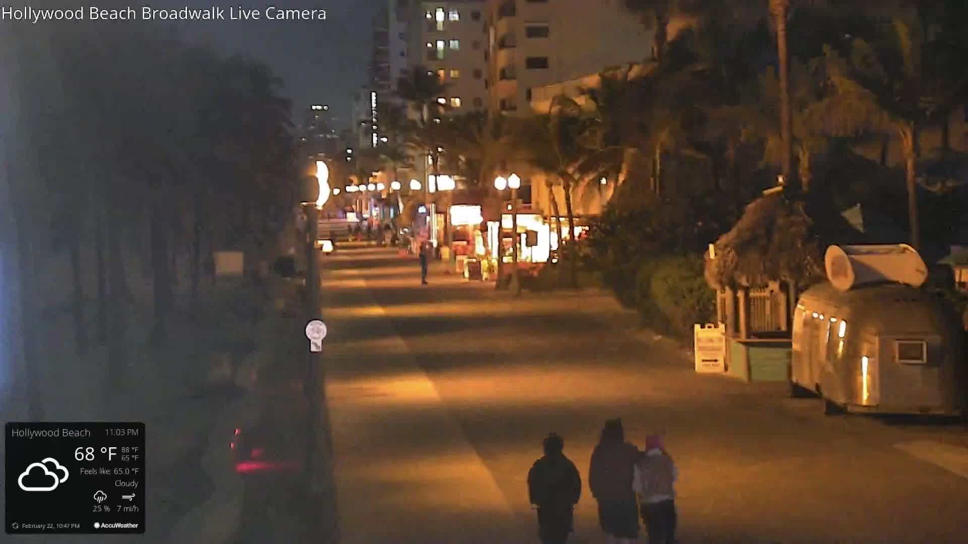 Hollywood Beach / Broadwalk & Atlantic Live Cam - Holywood, Broward, Florida, USA