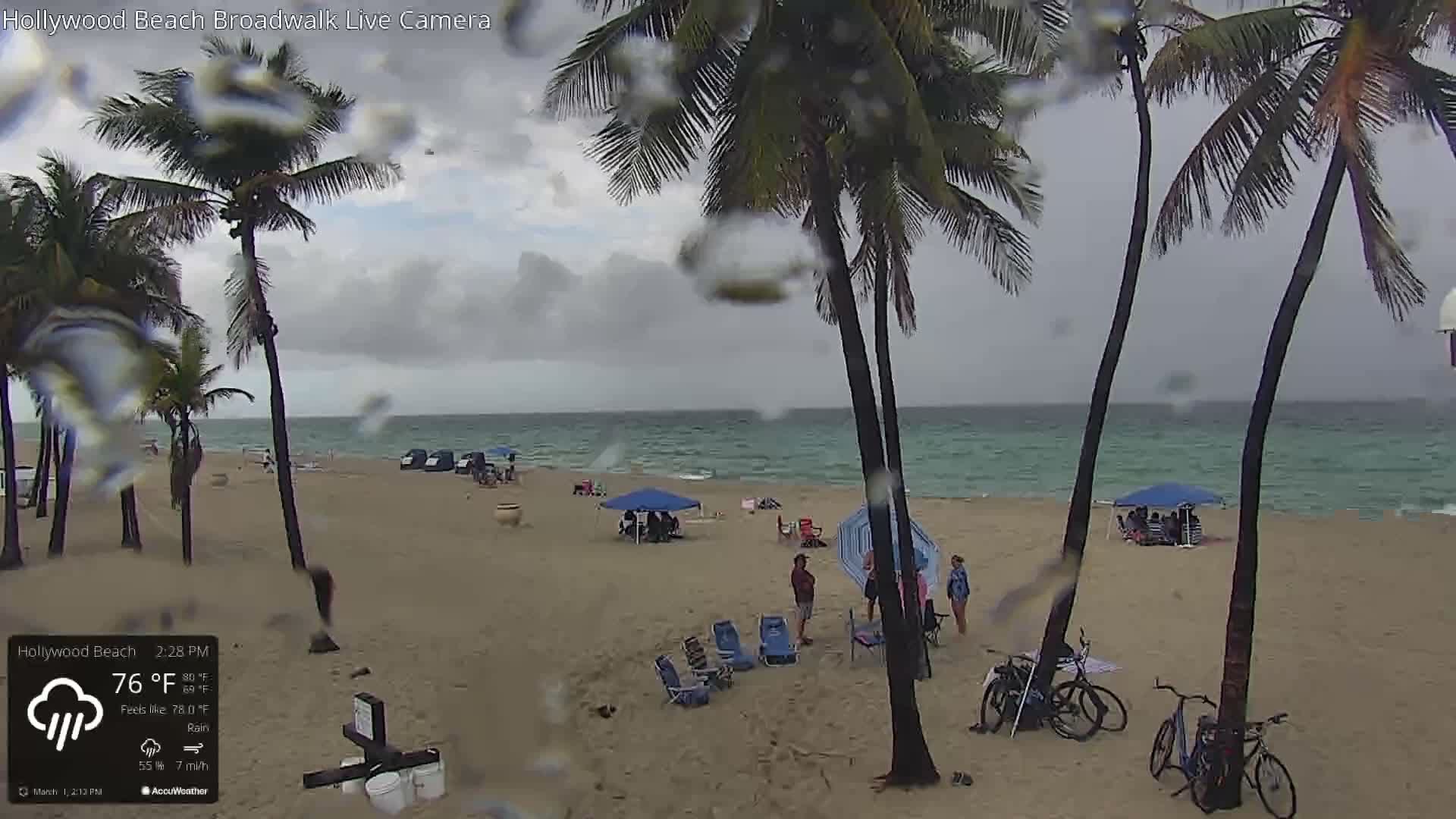 Hollywood Beach / Broadwalk & Atlantic Live Cam - Holywood, Broward, Florida, USA