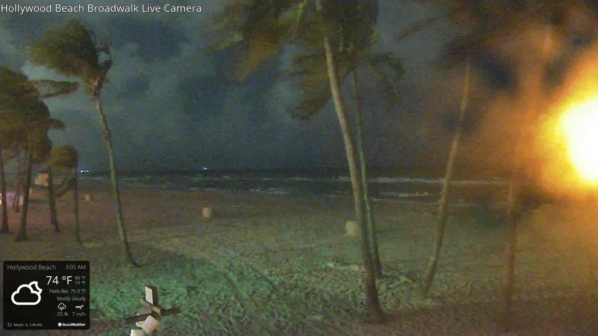 Hollywood Beach / Broadwalk & Atlantic Live Cam - Holywood, Broward, Florida, USA