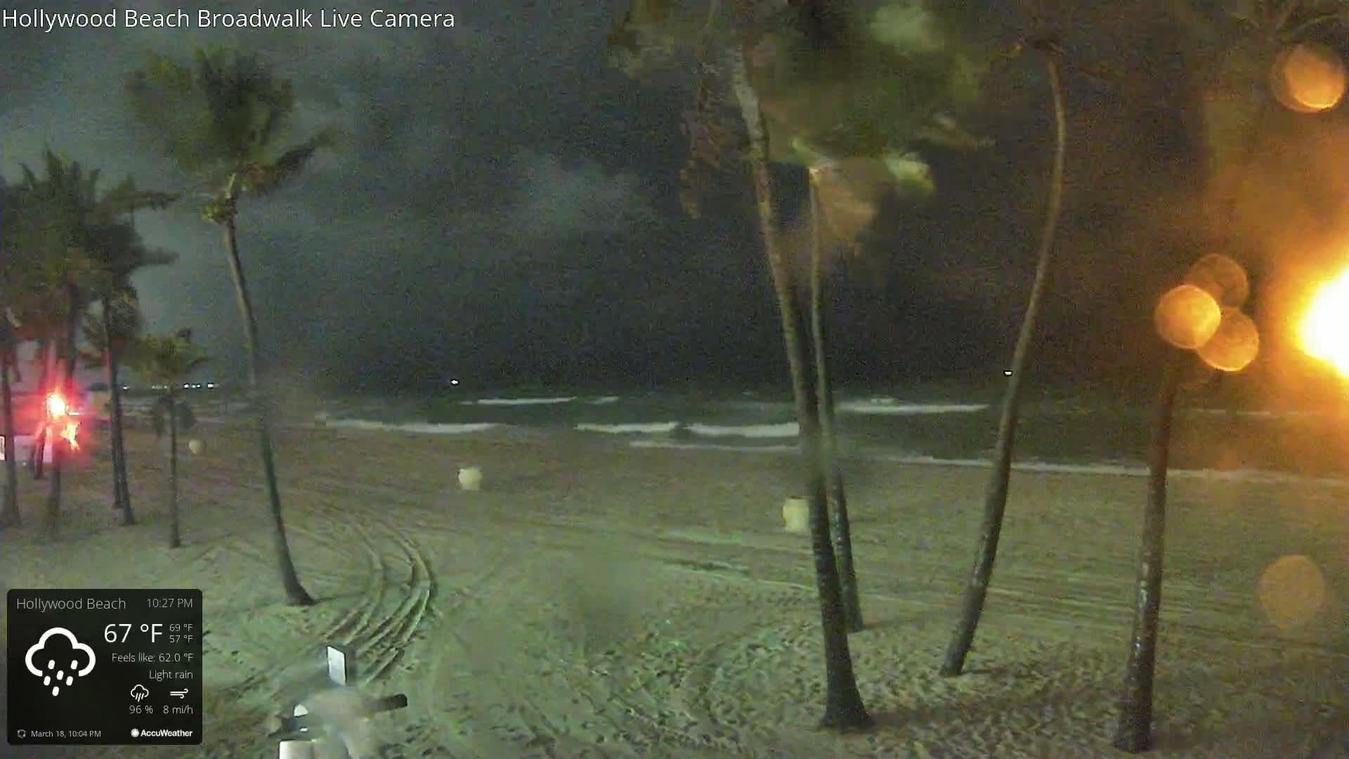 Hollywood Beach / Broadwalk & Atlantic Live Cam - Holywood, Broward, Florida, USA