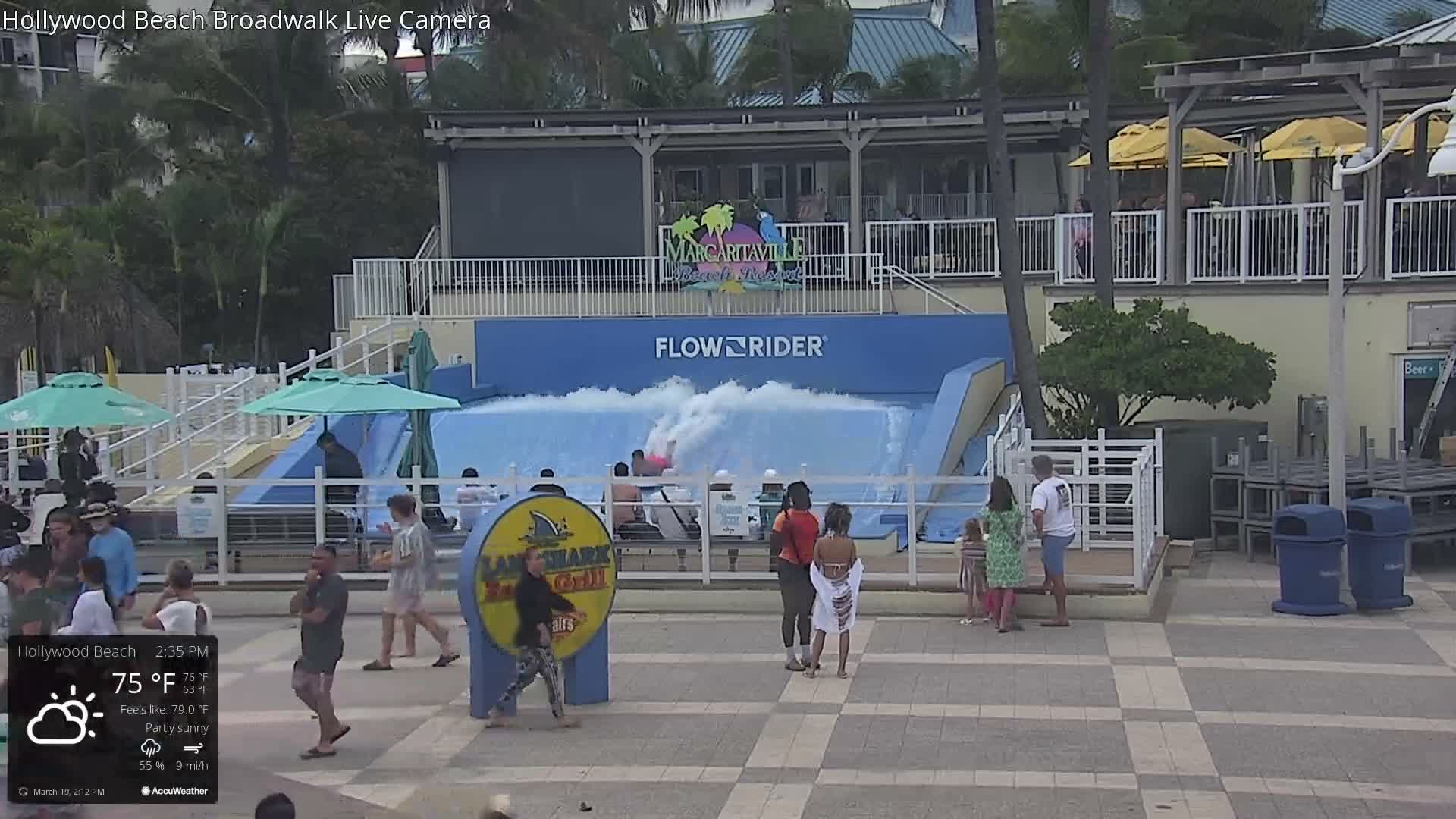 Hollywood Beach / Broadwalk & Atlantic Live Cam - Holywood, Broward, Florida, USA
