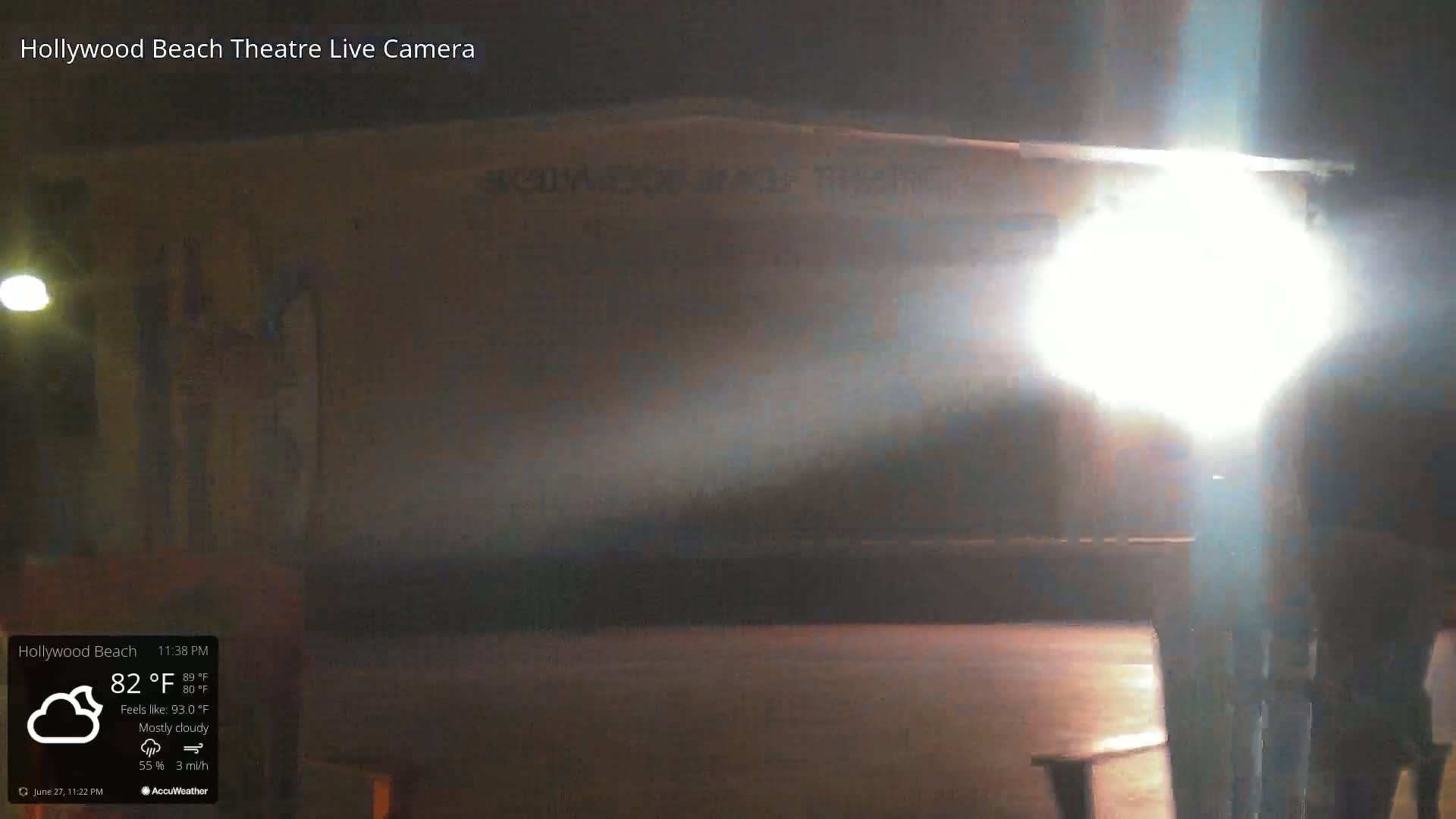 Hollywood Beach Theatre & Big Chairs Square Live Cam - Holywood, Broward, Florida, USA