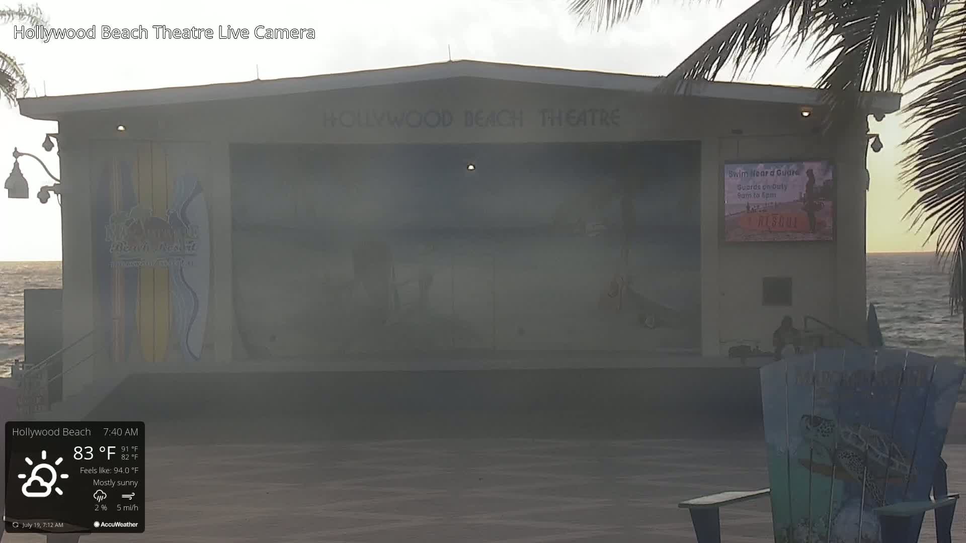 Hollywood Beach Theatre & Big Chairs Square Live Cam - Holywood, Broward, Florida, USA