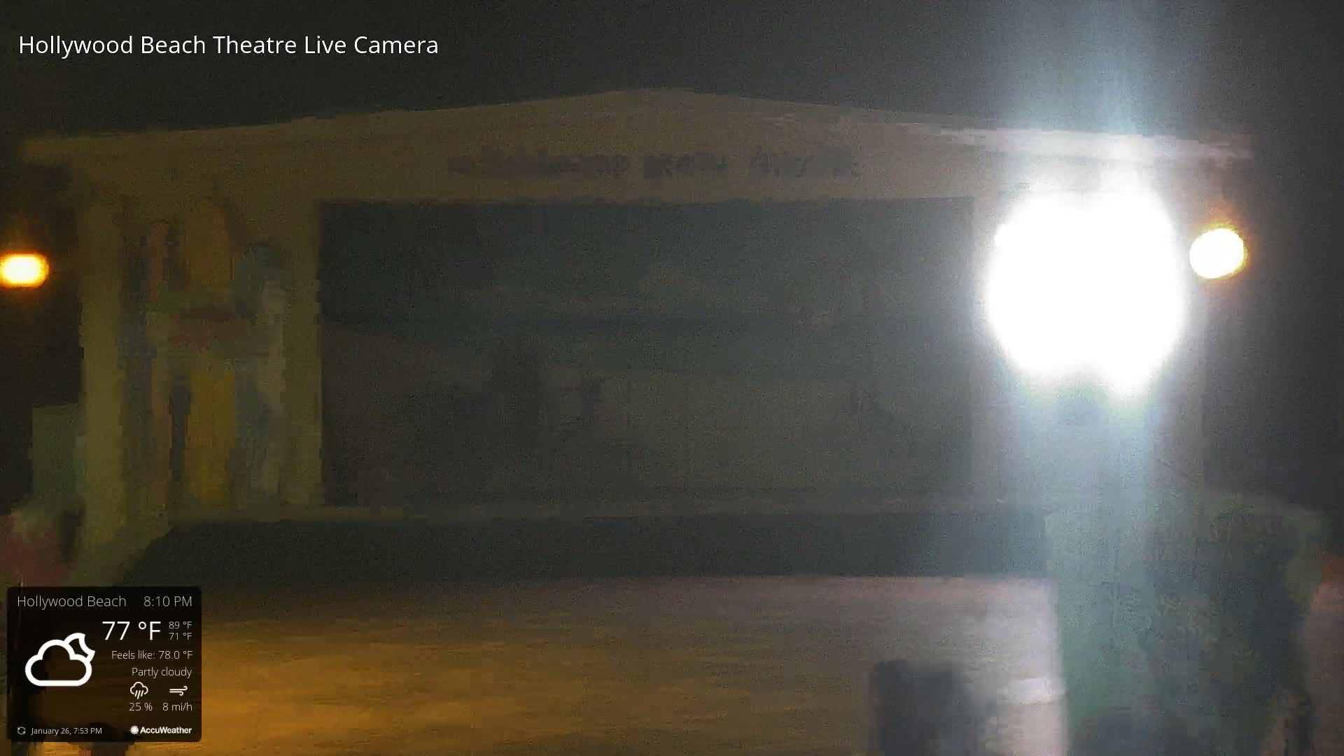 Hollywood Beach Theatre & Big Chairs Square Live Cam - Holywood, Broward, Florida, USA