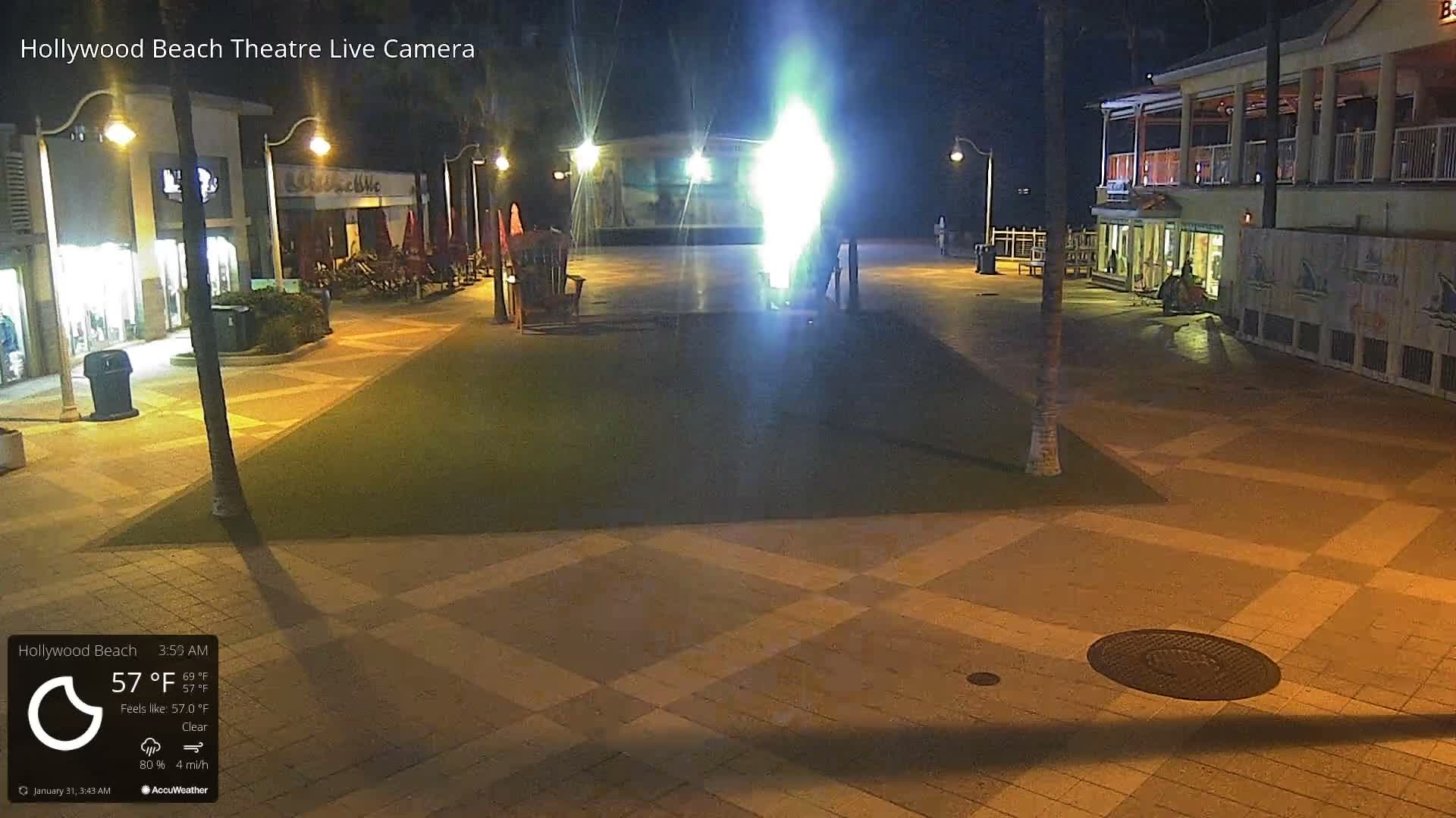 Hollywood Beach Theatre & Big Chairs Square Live Cam - Holywood, Broward, Florida, USA