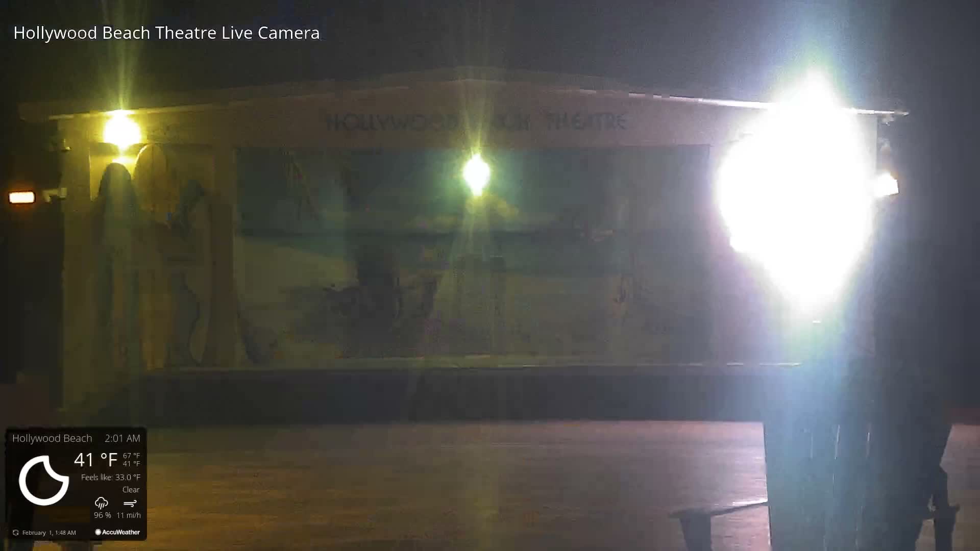 Hollywood Beach Theatre & Big Chairs Square Live Cam - Holywood, Broward, Florida, USA