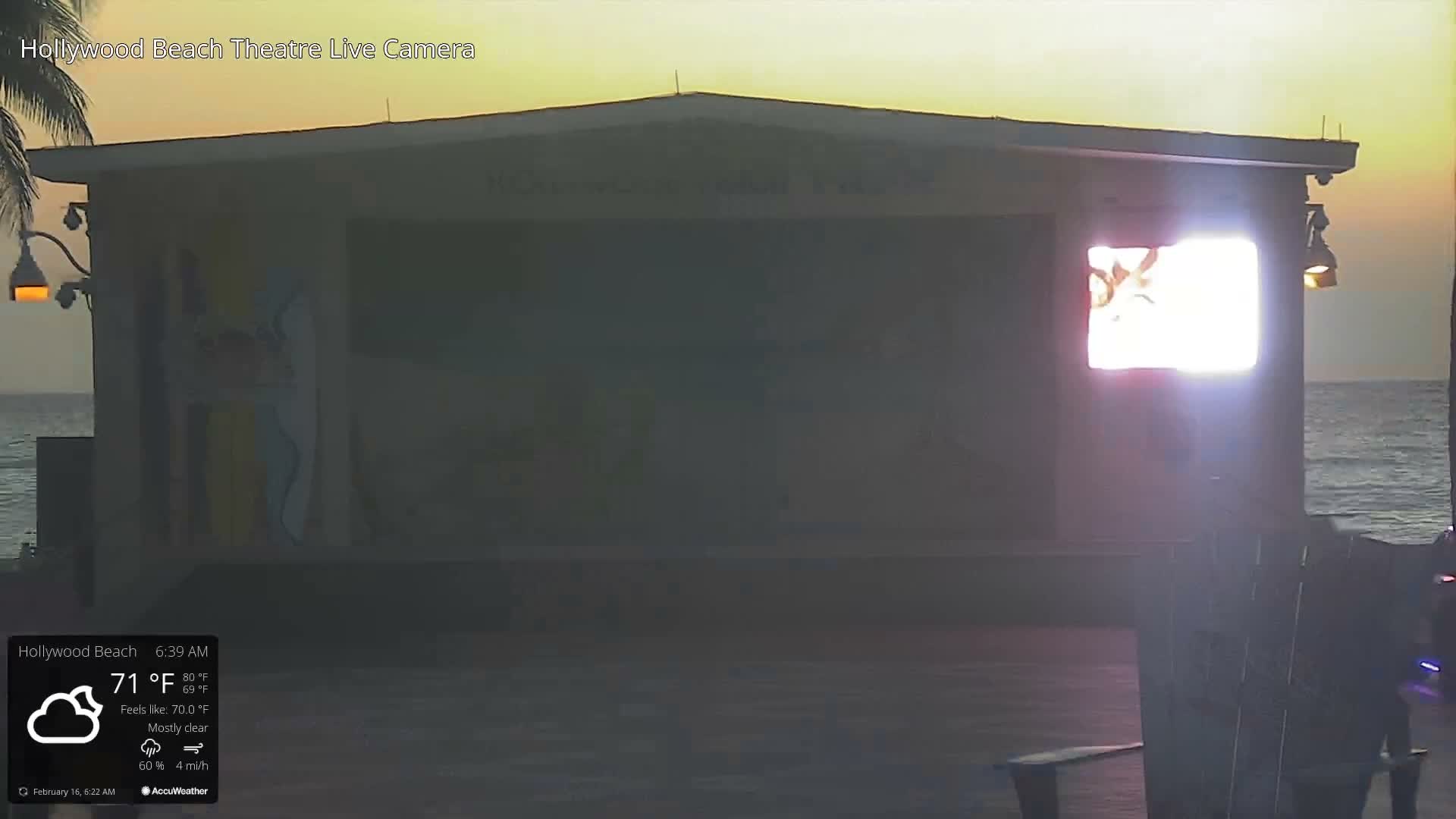 Hollywood Beach Theatre & Big Chairs Square Live Cam - Holywood, Broward, Florida, USA