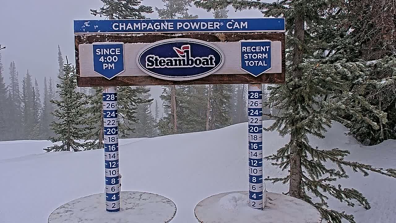 Steamboat Springs Sunshine Peak & Champagne Powder Live Cam - Steamboat Springs, Routt County, Colorado, USA