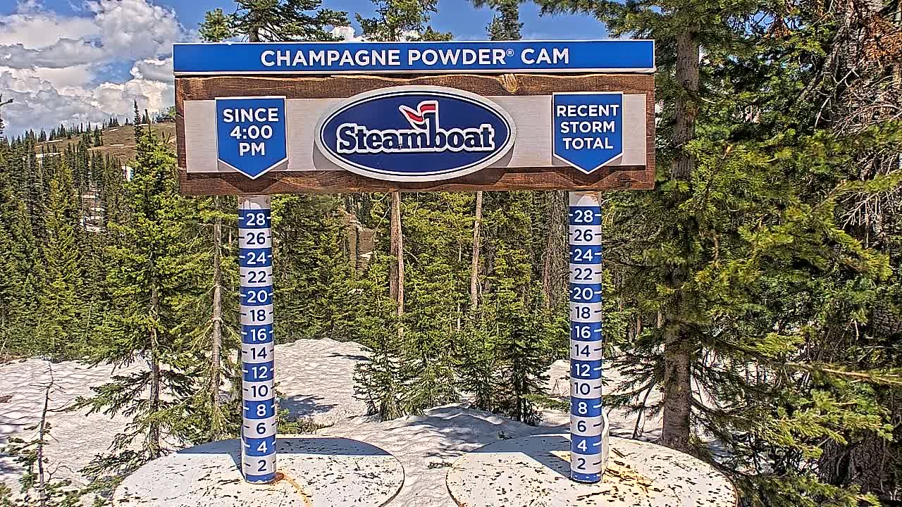 Steamboat Springs Sunshine Peak & Champagne Powder Live Cam - Steamboat Springs, Routt County, Colorado, USA