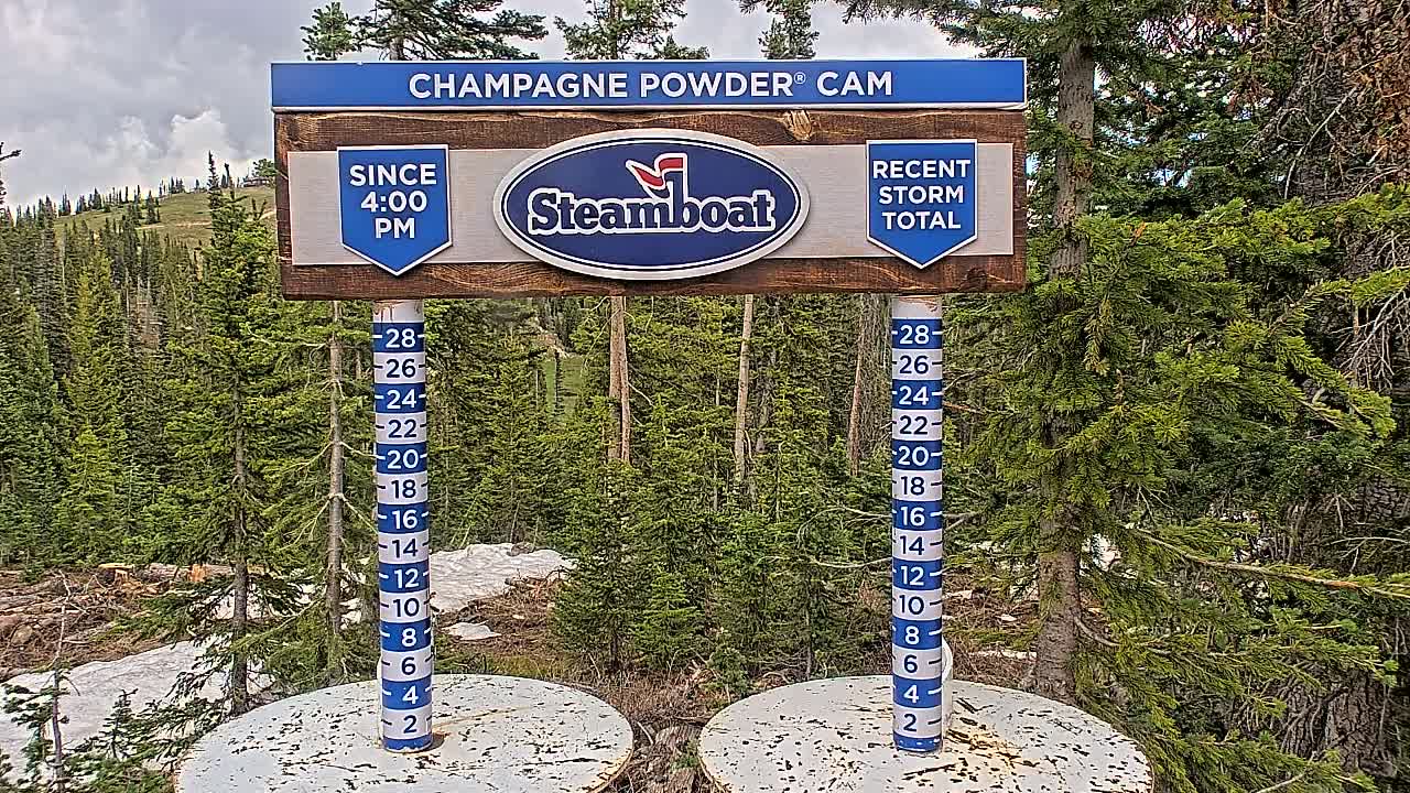 Steamboat Springs Sunshine Peak & Champagne Powder Live Cam - Steamboat Springs, Routt County, Colorado, USA