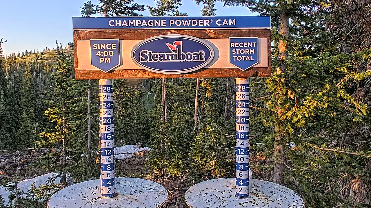 Steamboat Springs Sunshine Peak & Champagne Powder Live Cam - Steamboat Springs, Routt County, Colorado, USA