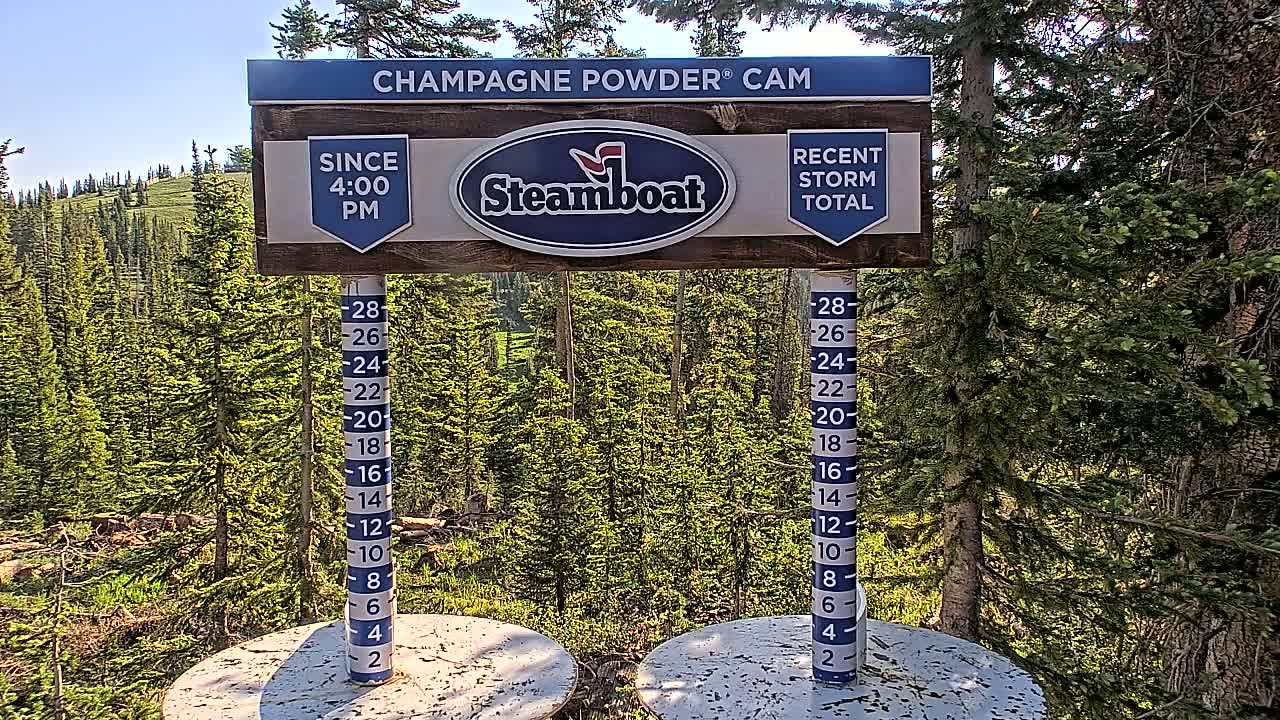 Steamboat Springs Sunshine Peak & Champagne Powder Live Cam - Steamboat Springs, Routt County, Colorado, USA