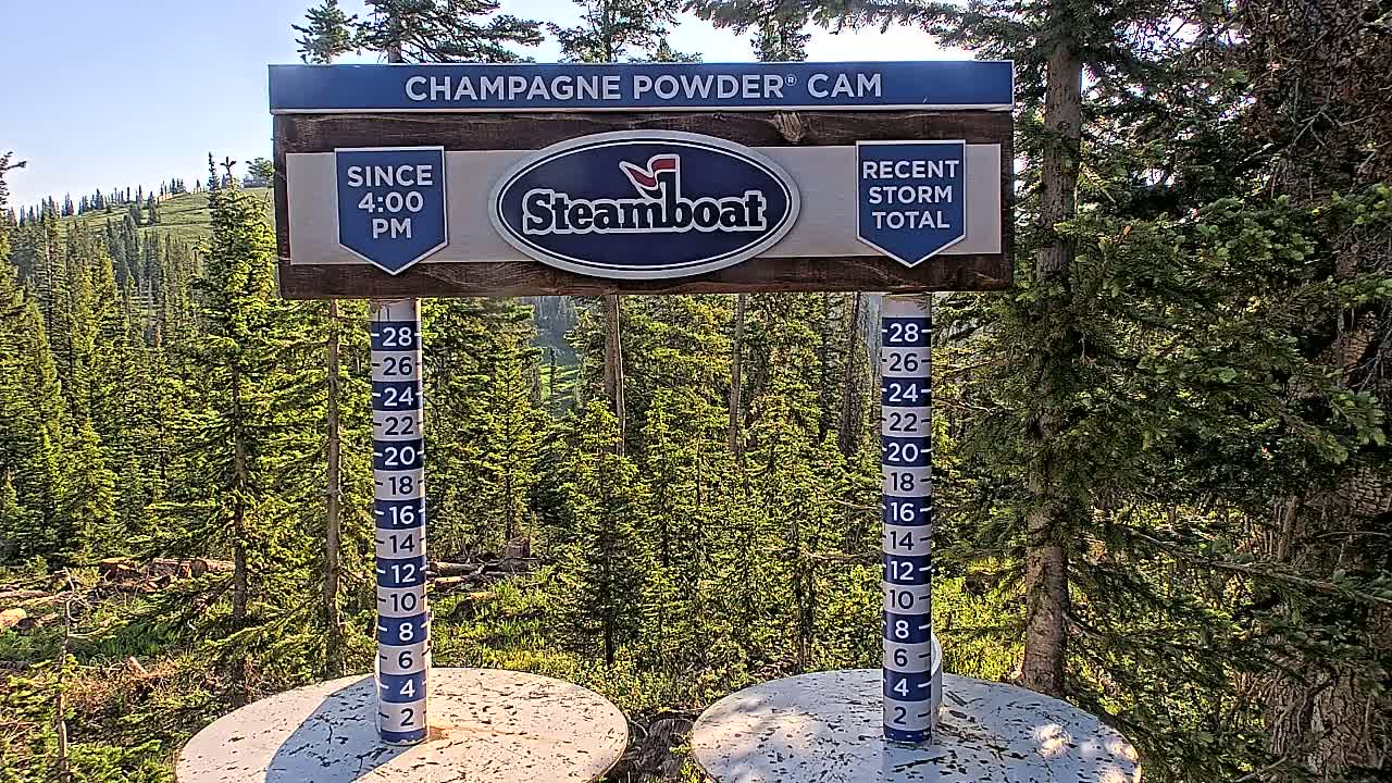 Steamboat Springs Sunshine Peak & Champagne Powder Live Cam - Steamboat Springs, Routt County, Colorado, USA