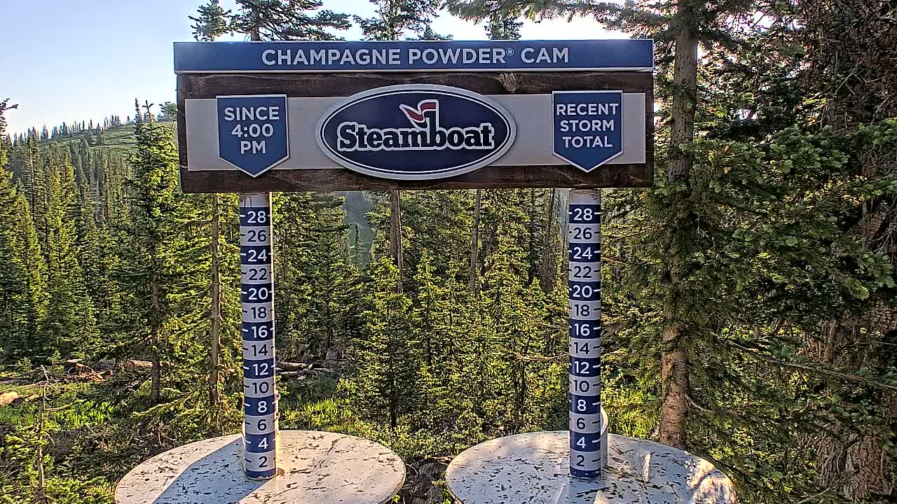 Steamboat Springs Sunshine Peak & Champagne Powder Live Cam - Steamboat Springs, Routt County, Colorado, USA