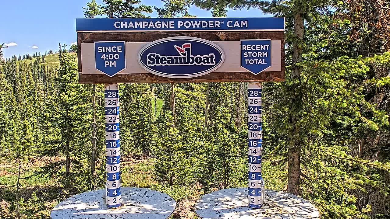 Steamboat Springs Sunshine Peak & Champagne Powder Live Cam - Steamboat Springs, Routt County, Colorado, USA