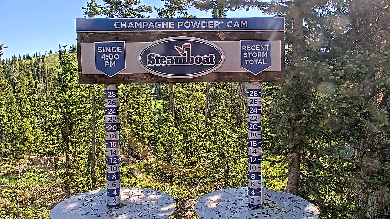Steamboat Springs Sunshine Peak & Champagne Powder Live Cam - Steamboat Springs, Routt County, Colorado, USA