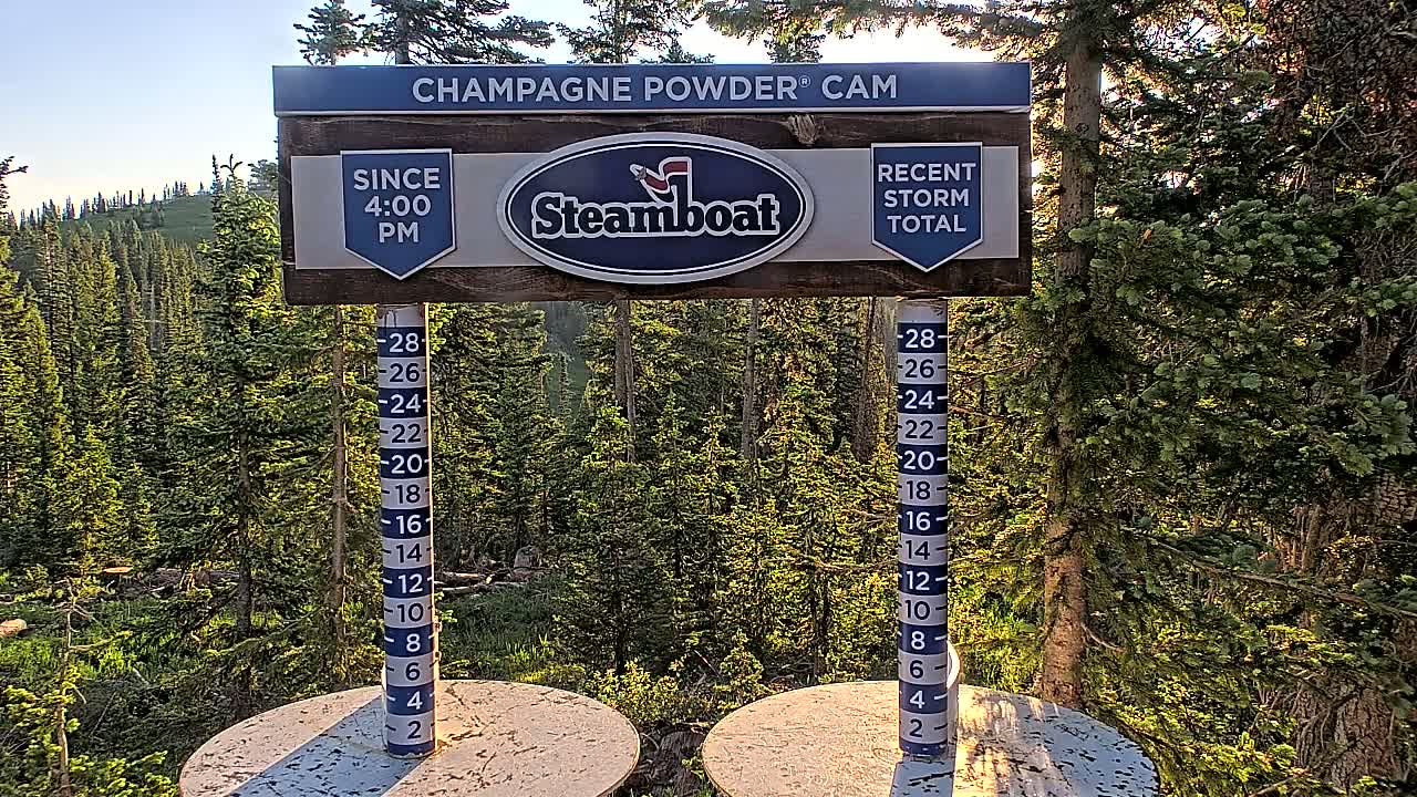 Steamboat Springs Sunshine Peak & Champagne Powder Live Cam - Steamboat Springs, Routt County, Colorado, USA