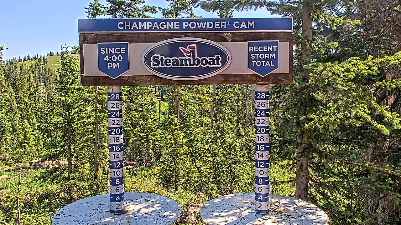 Steamboat Springs Sunshine Peak & Champagne Powder Live Cam - Steamboat Springs, Routt County, Colorado, USA