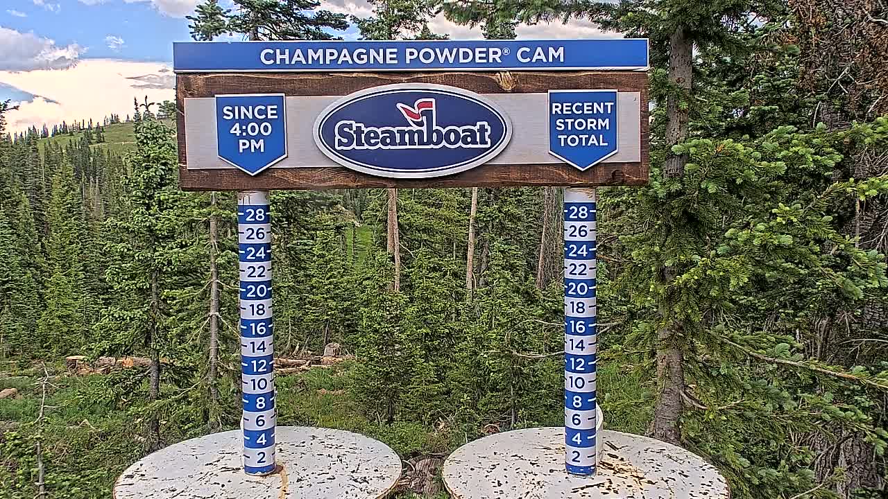 Steamboat Springs Sunshine Peak & Champagne Powder Live Cam - Steamboat Springs, Routt County, Colorado, USA