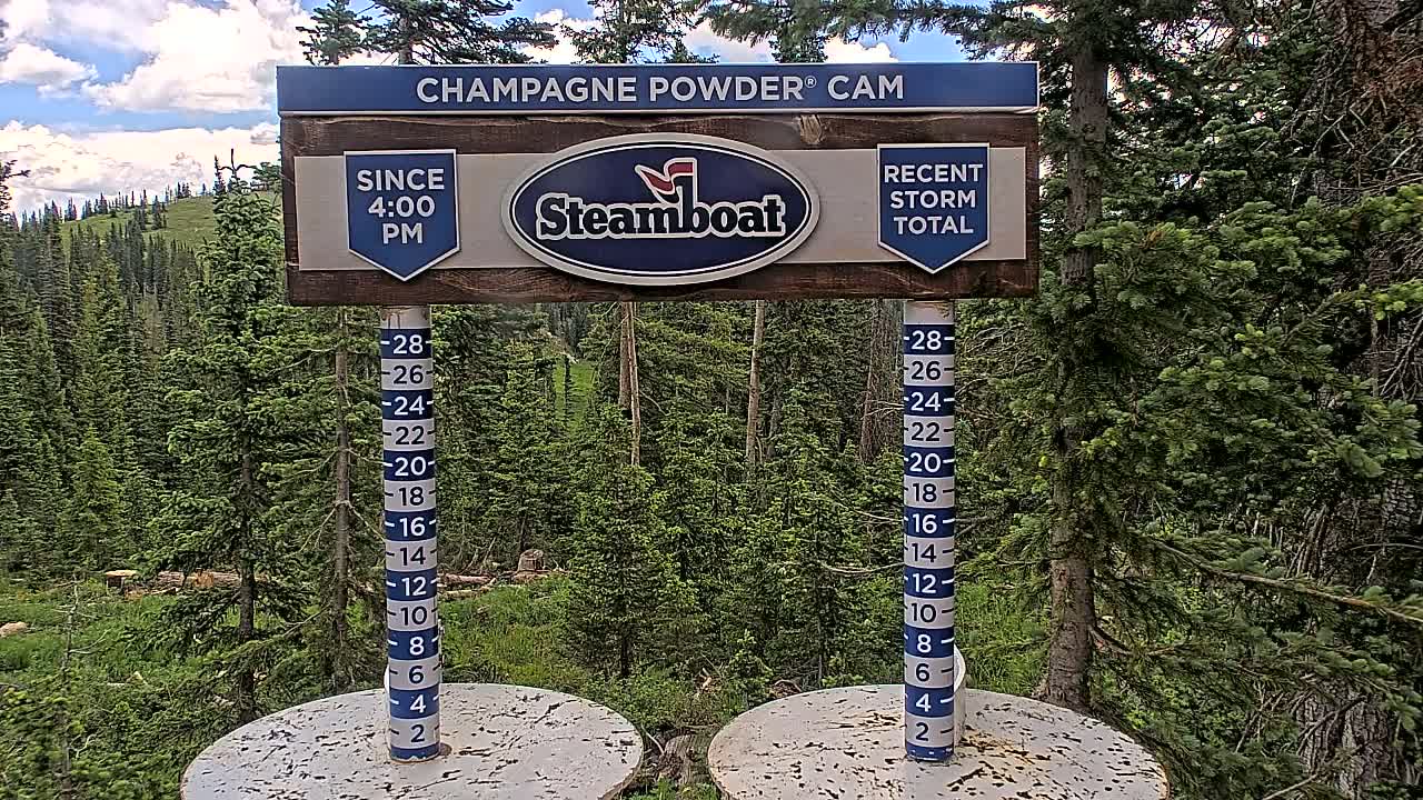 Steamboat Springs Sunshine Peak & Champagne Powder Live Cam - Steamboat Springs, Routt County, Colorado, USA