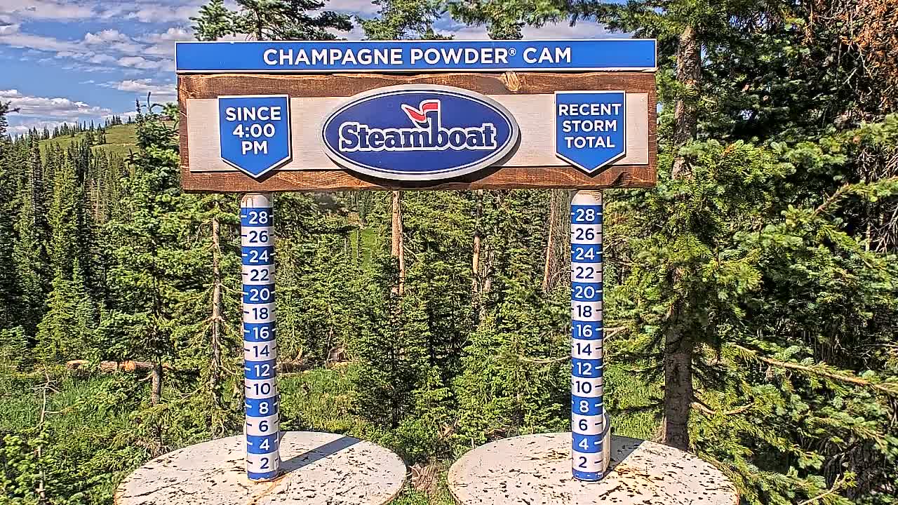 Steamboat Springs Sunshine Peak & Champagne Powder Live Cam - Steamboat Springs, Routt County, Colorado, USA