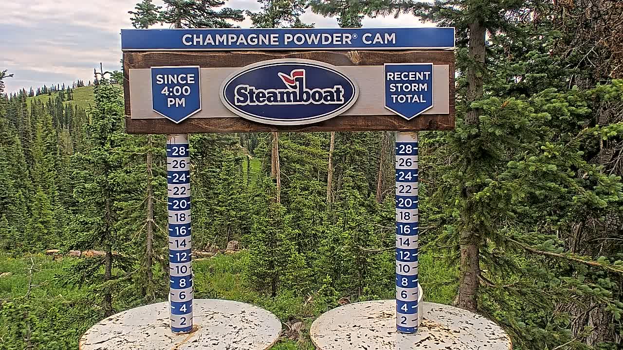 Steamboat Springs Sunshine Peak & Champagne Powder Live Cam - Steamboat Springs, Routt County, Colorado, USA